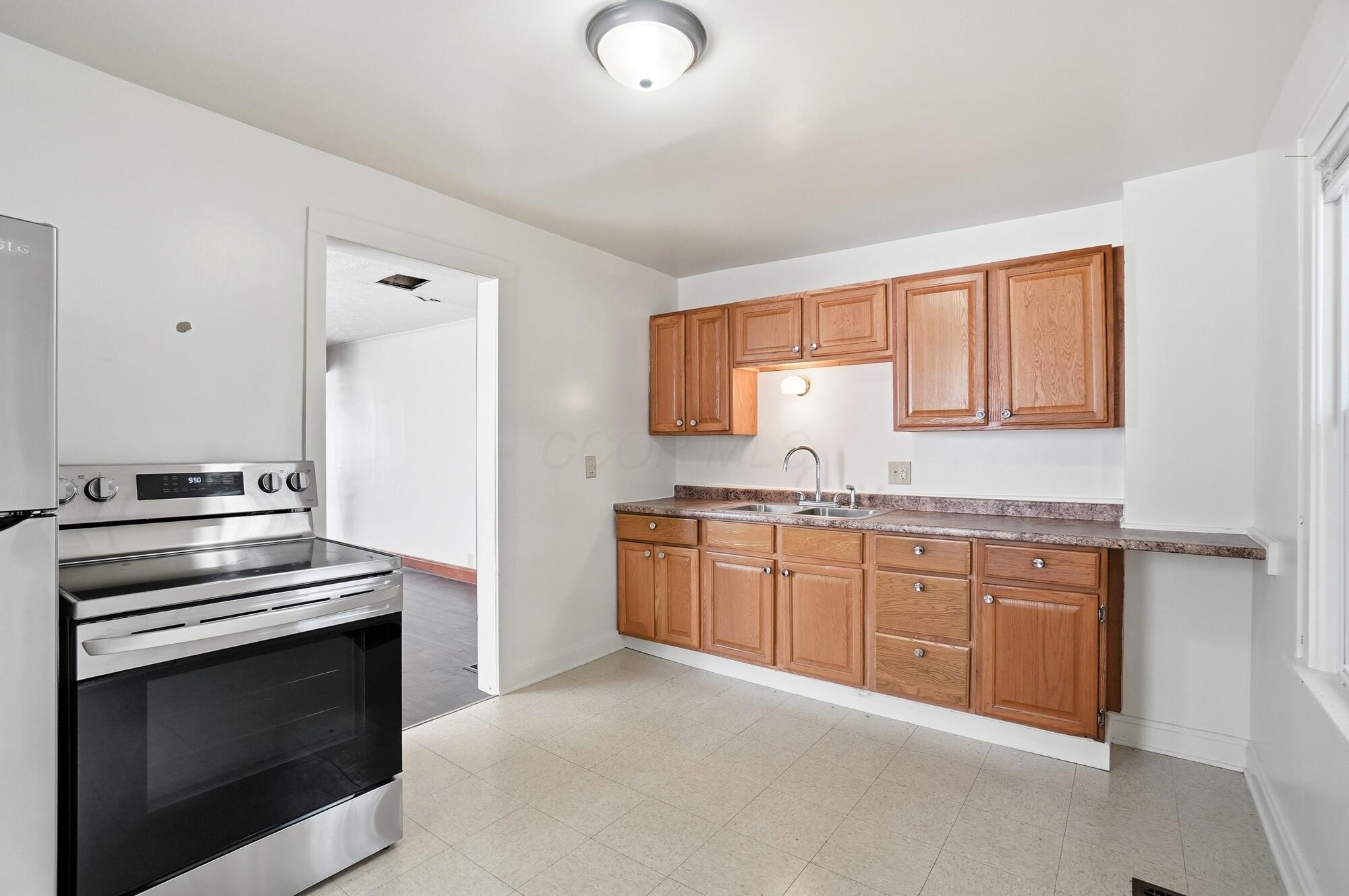 226027642 Property Photo 20