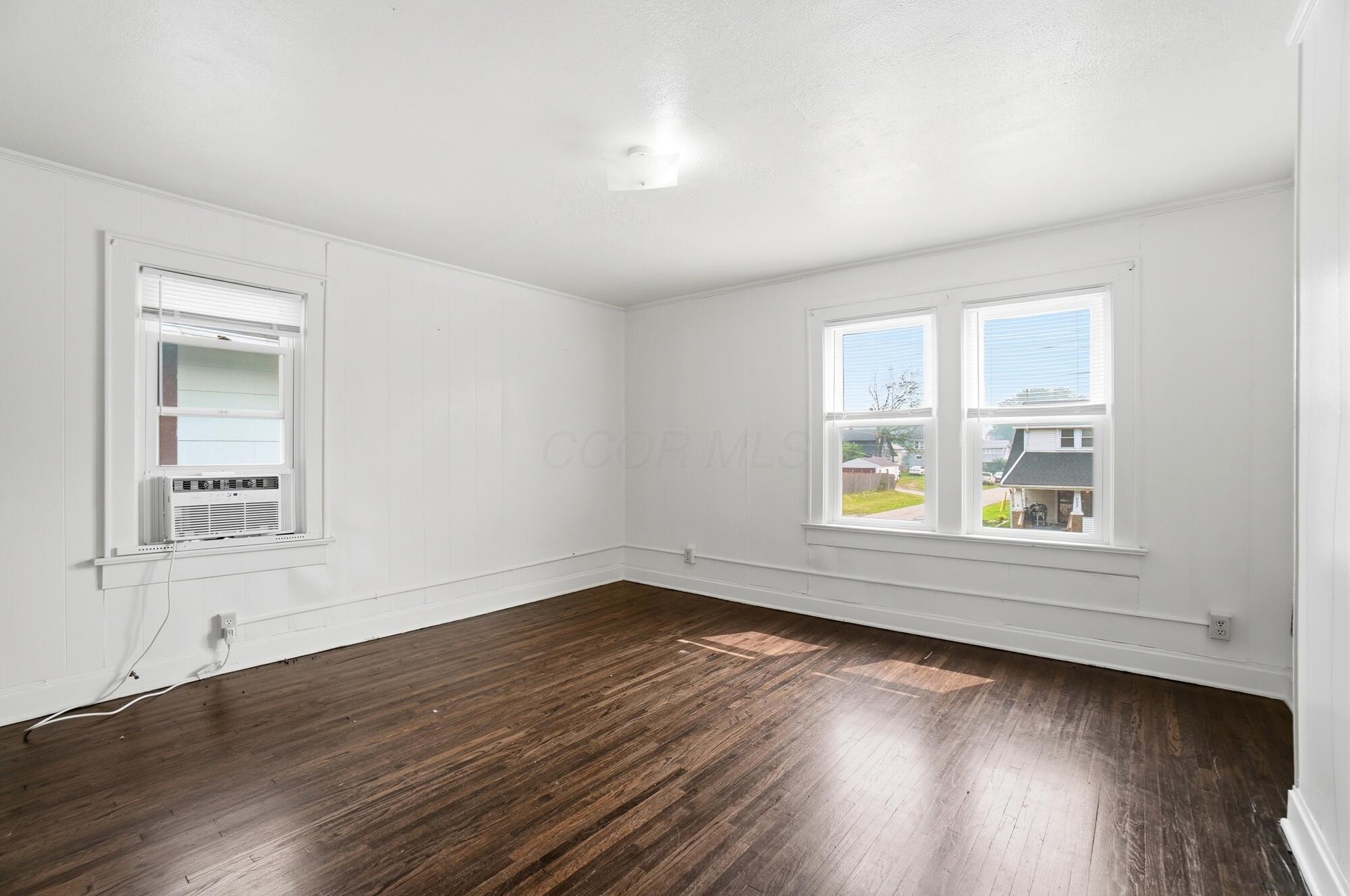 226027642 Property Photo 25