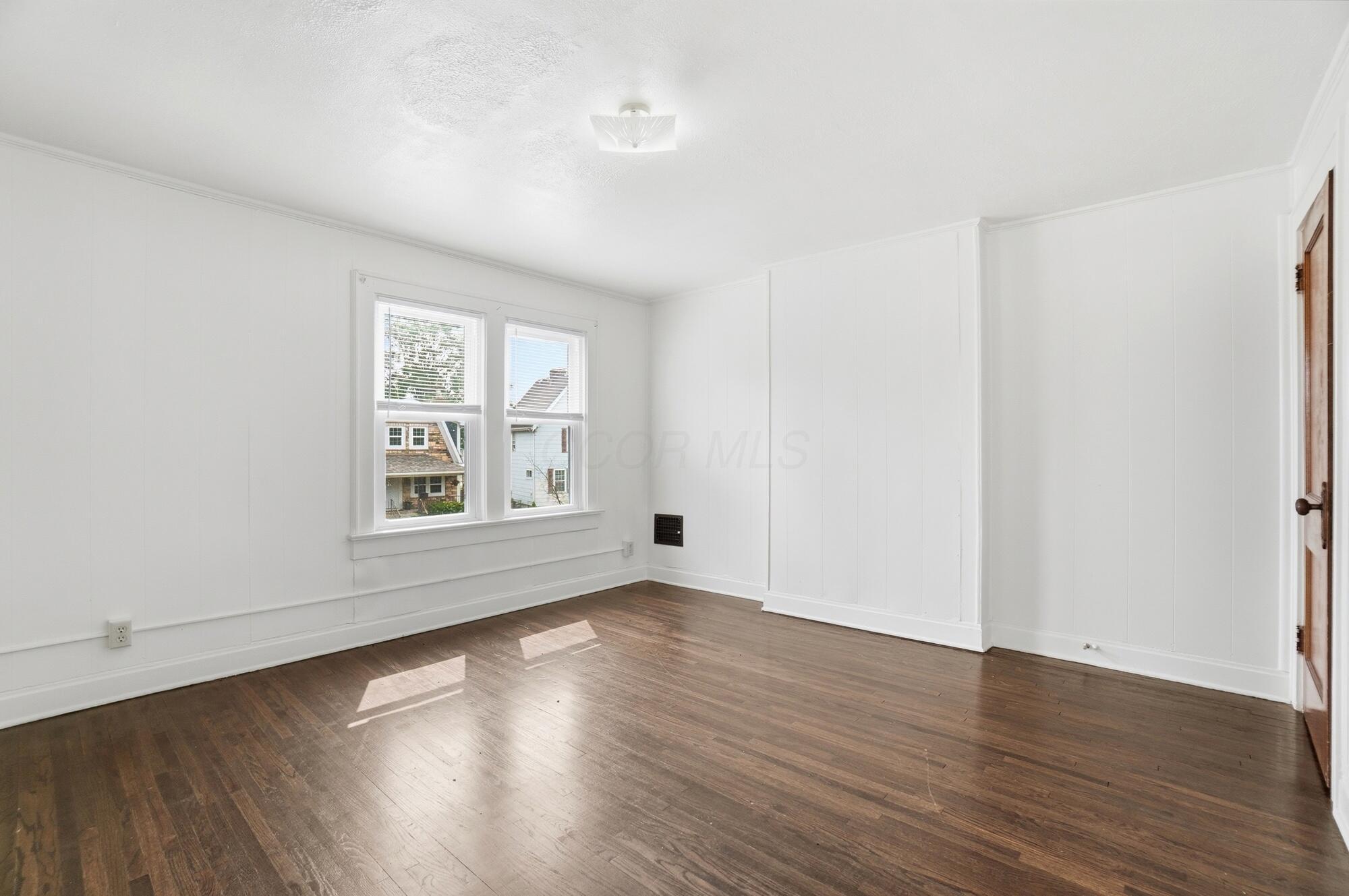 226027642 Property Photo 26