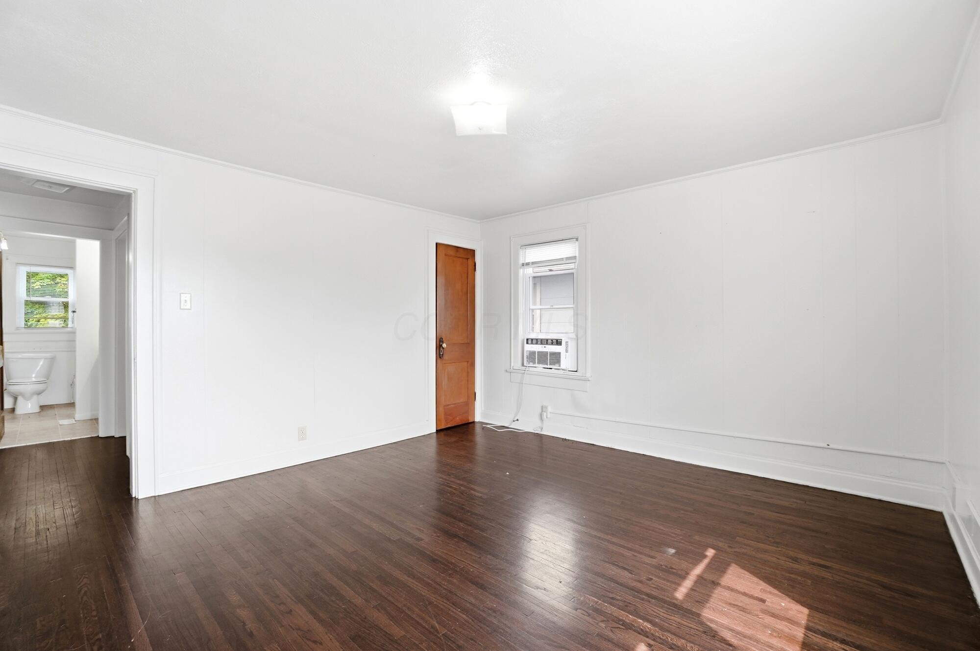 226027642 Property Photo 27