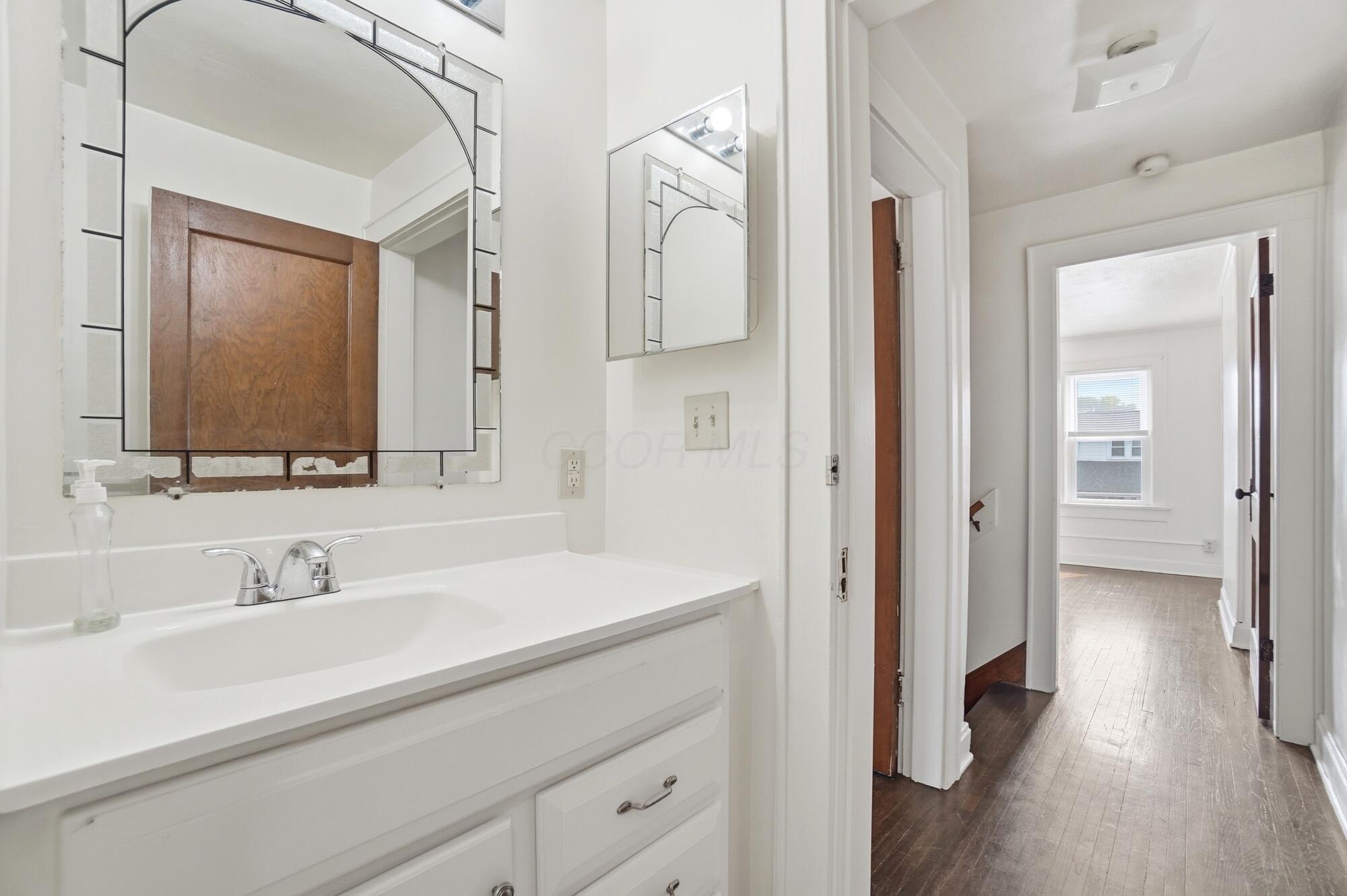 226027642 Property Photo 29