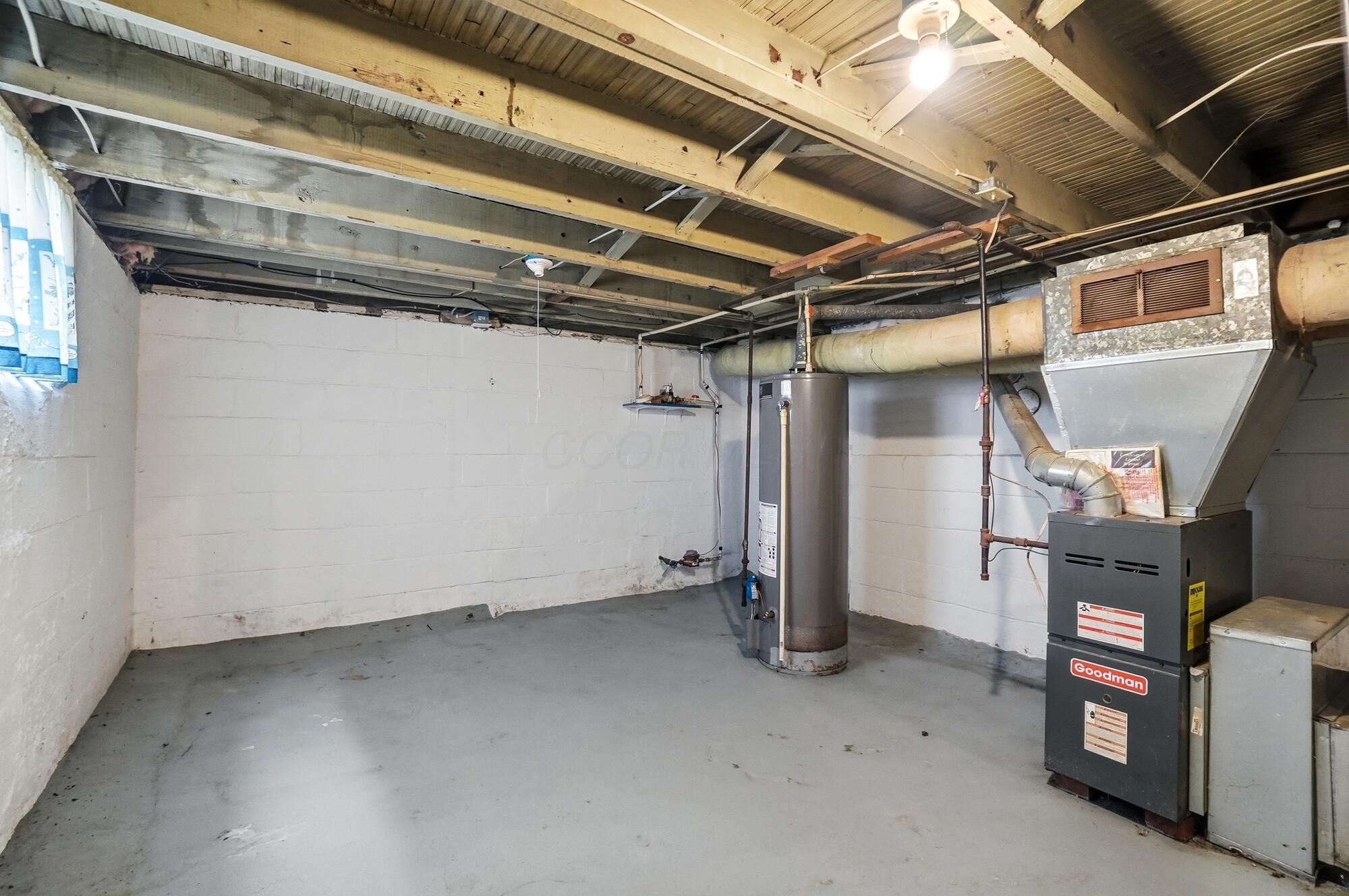 226027642 Property Photo 34