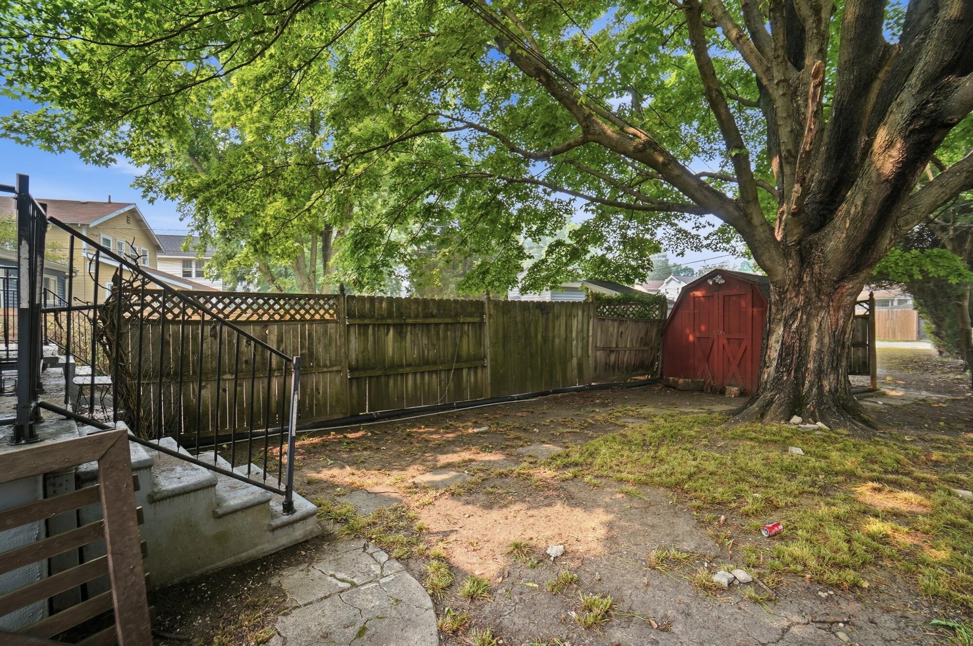 226027642 Property Photo 39