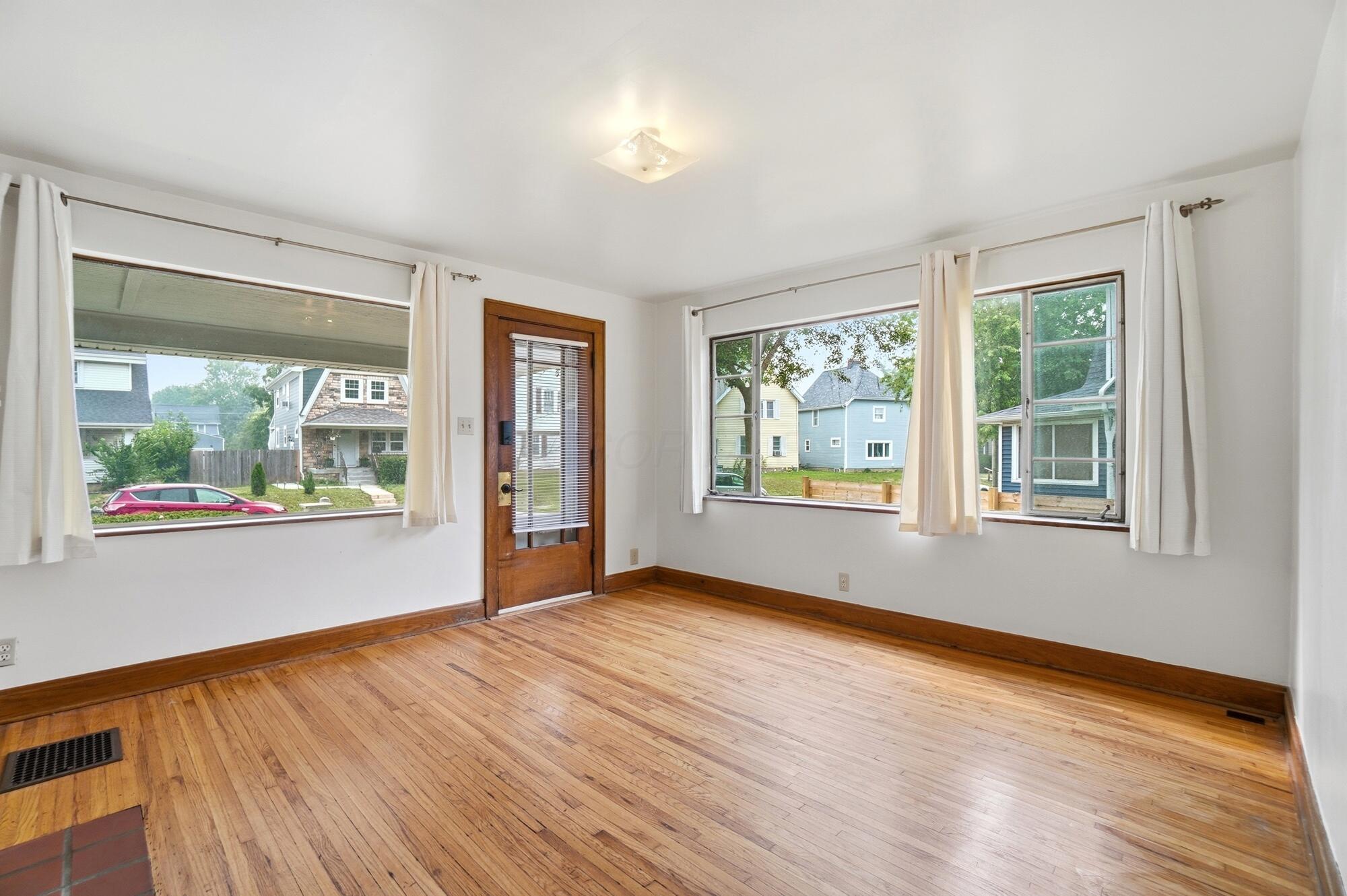 226027642 Property Photo 49
