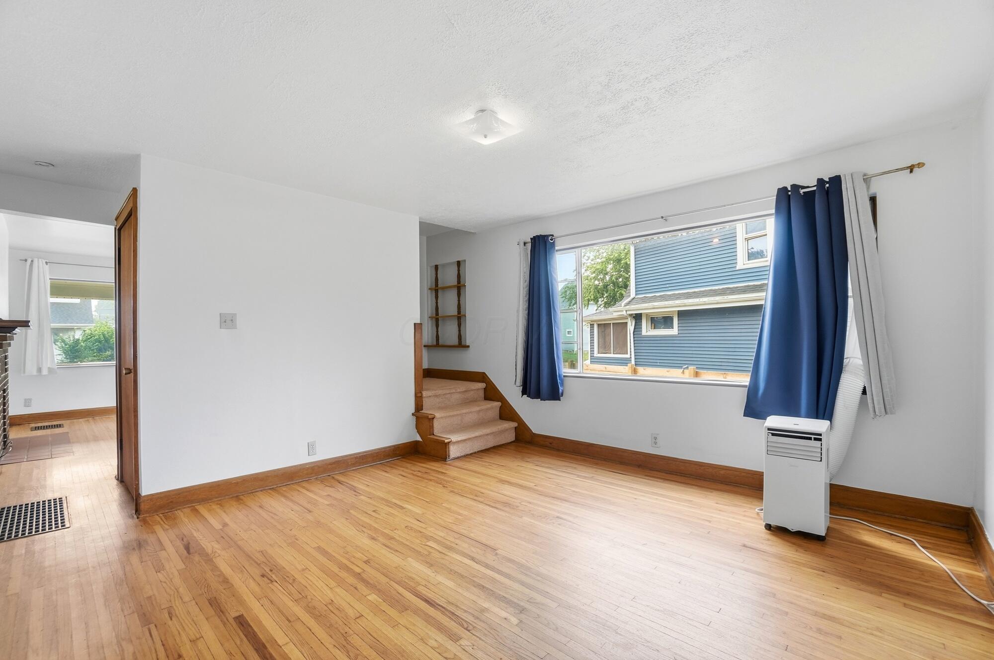 226027642 Property Photo 54