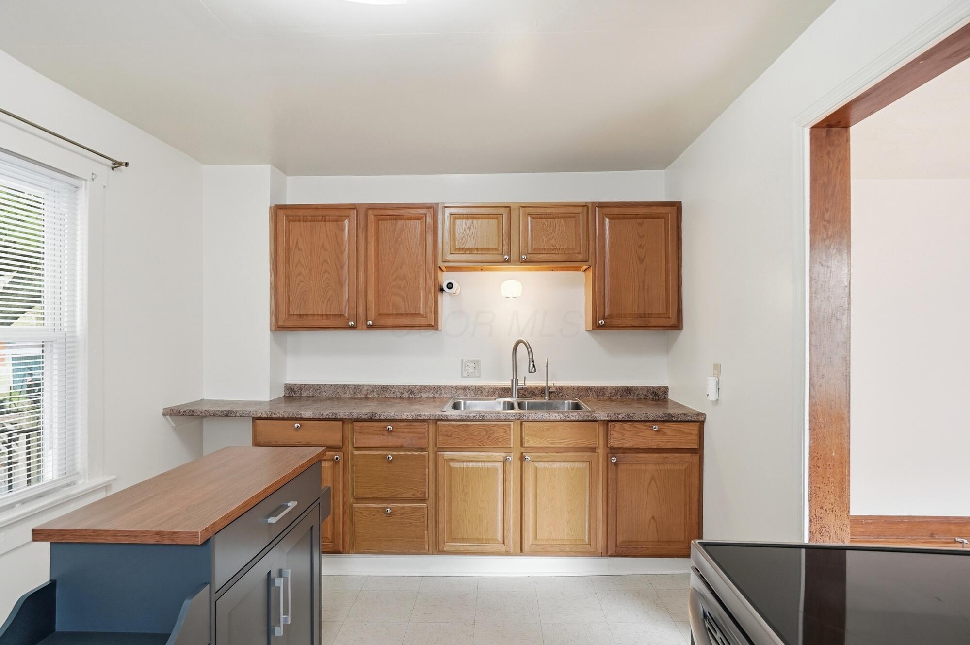 226027642 Property Photo 58