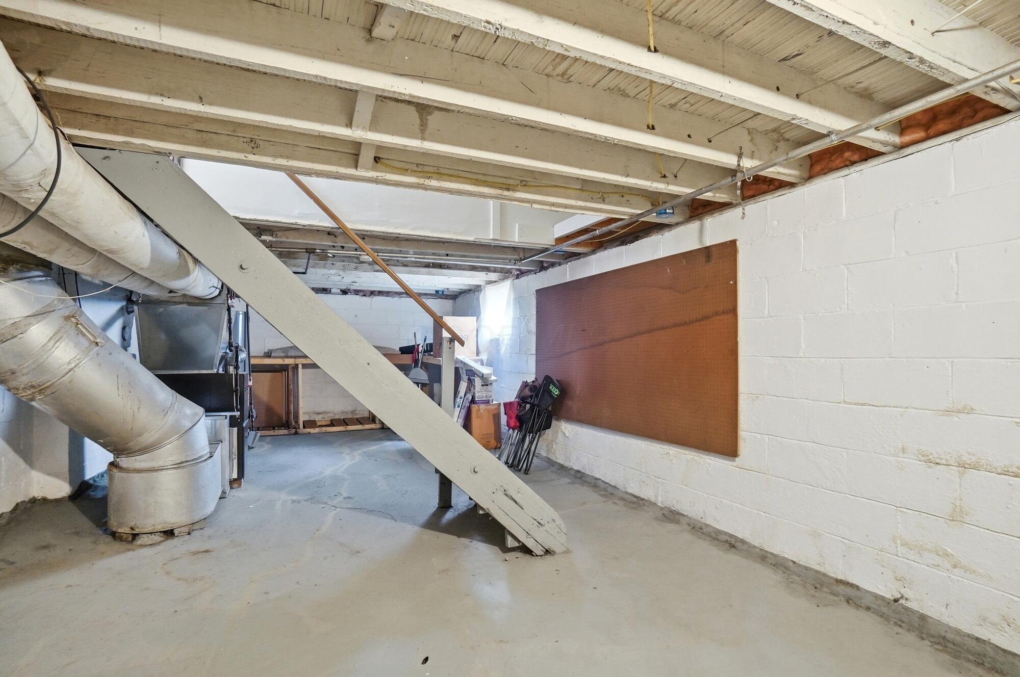 226027642 Property Photo 75
