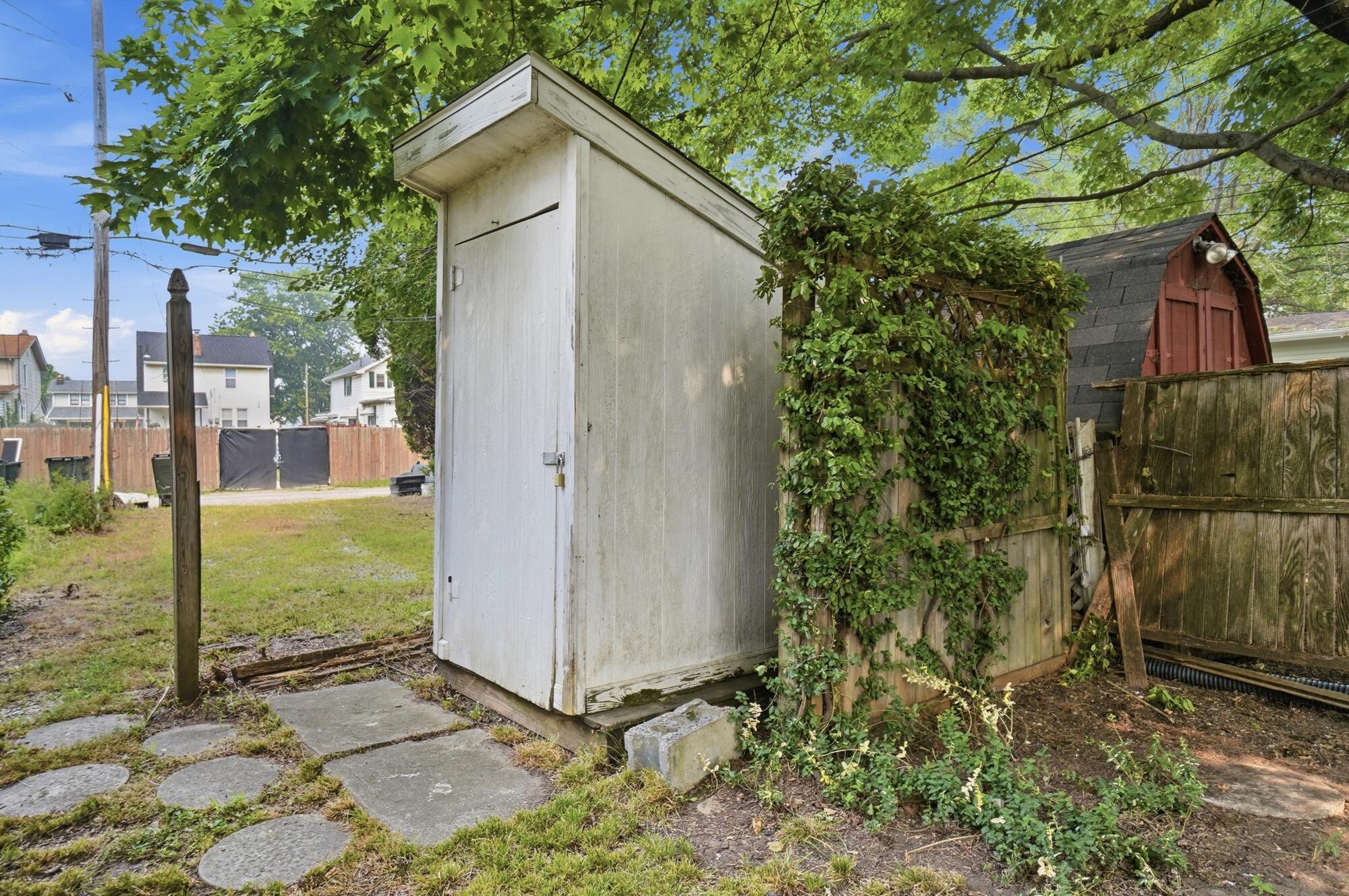 226027642 Property Photo 81