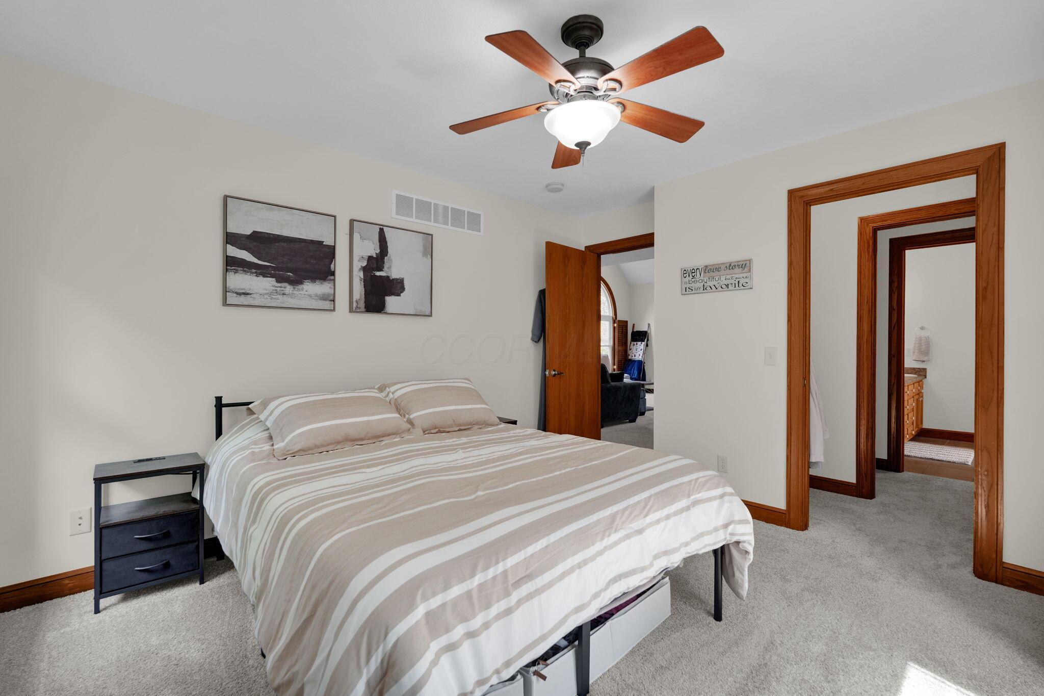 748 King Beach Drive Property Photo 19