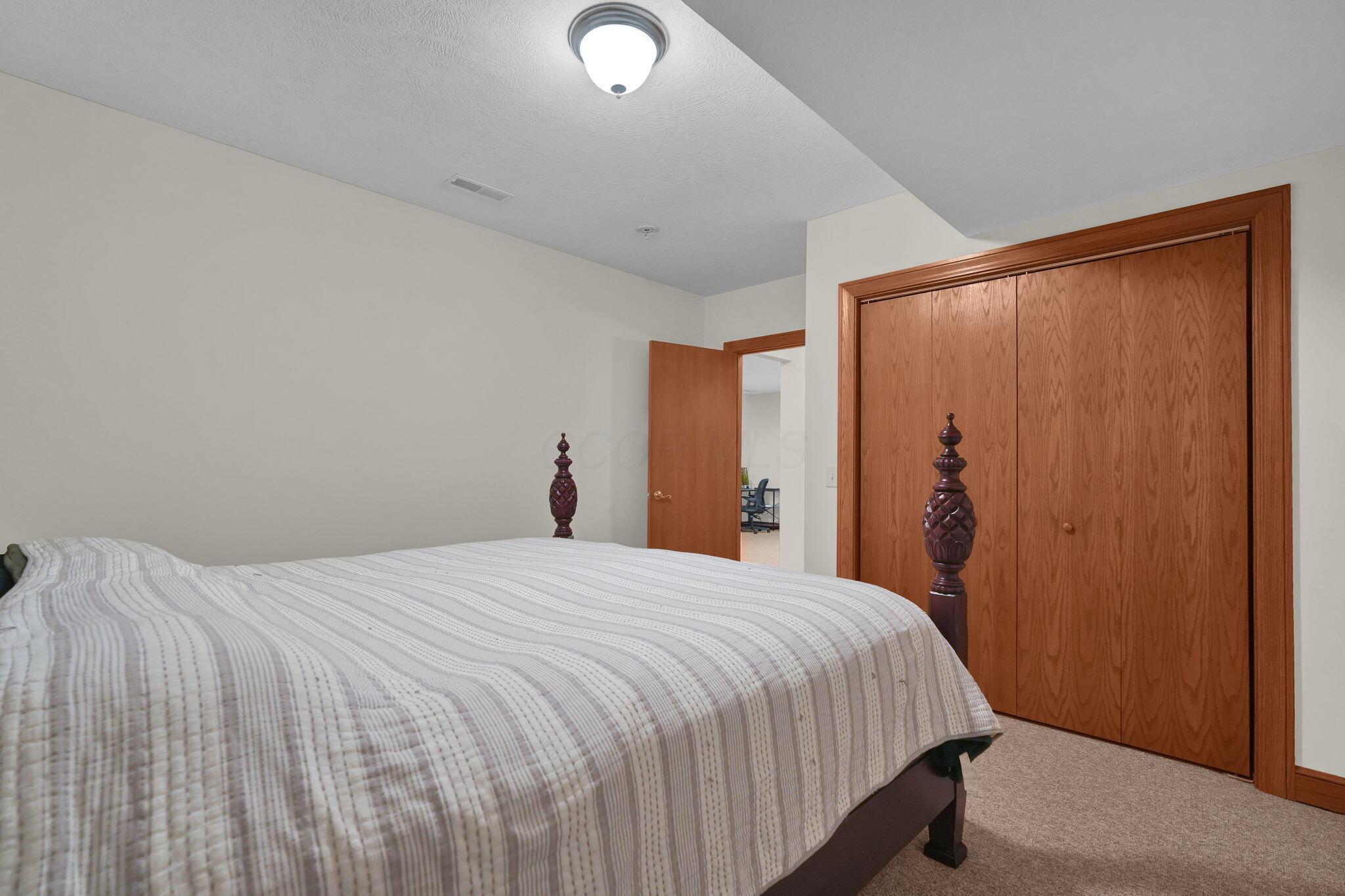 748 King Beach Drive Property Photo 33