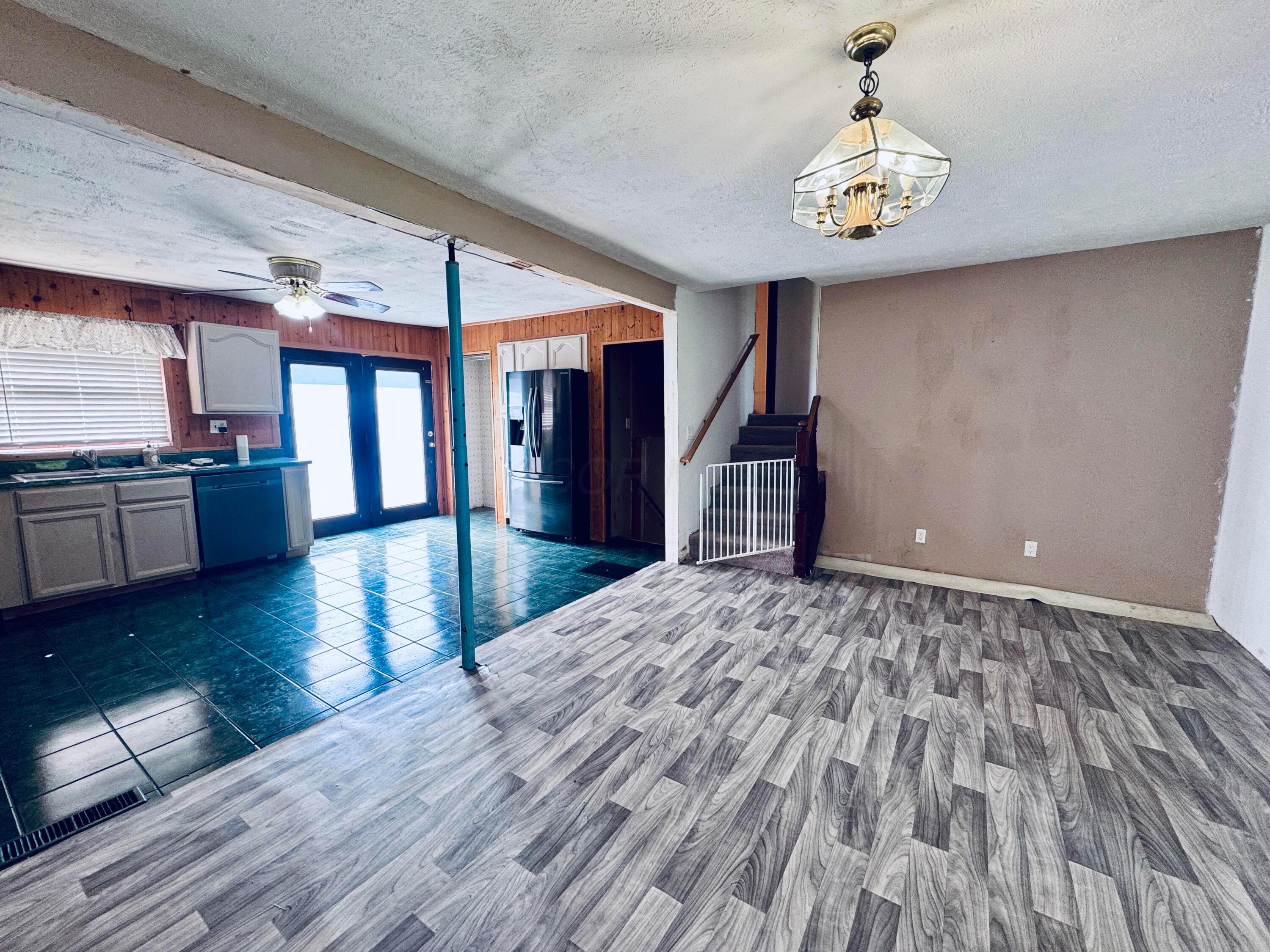 2800 Bender Road Property Photo 5