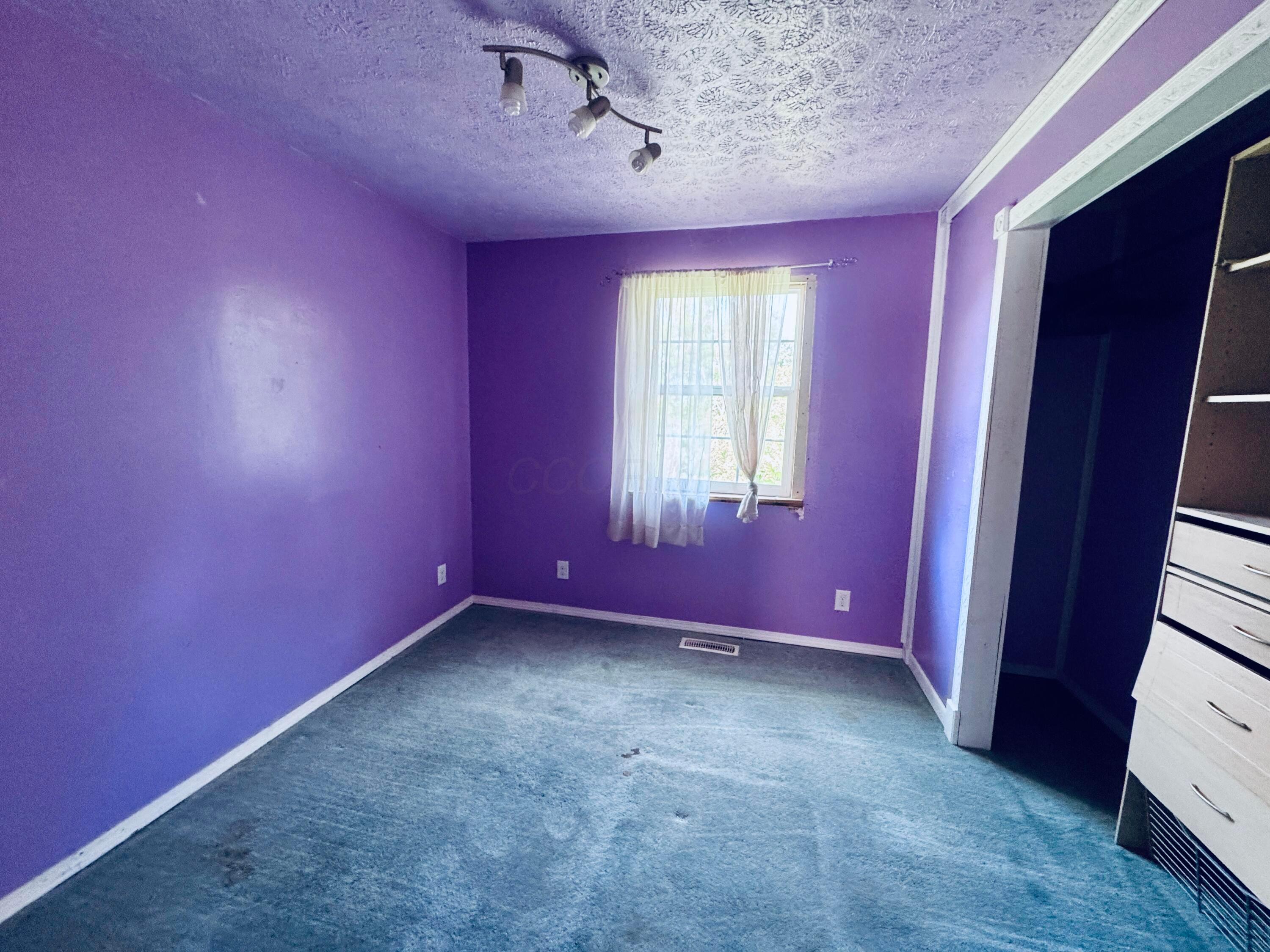 2800 Bender Road Property Photo 16