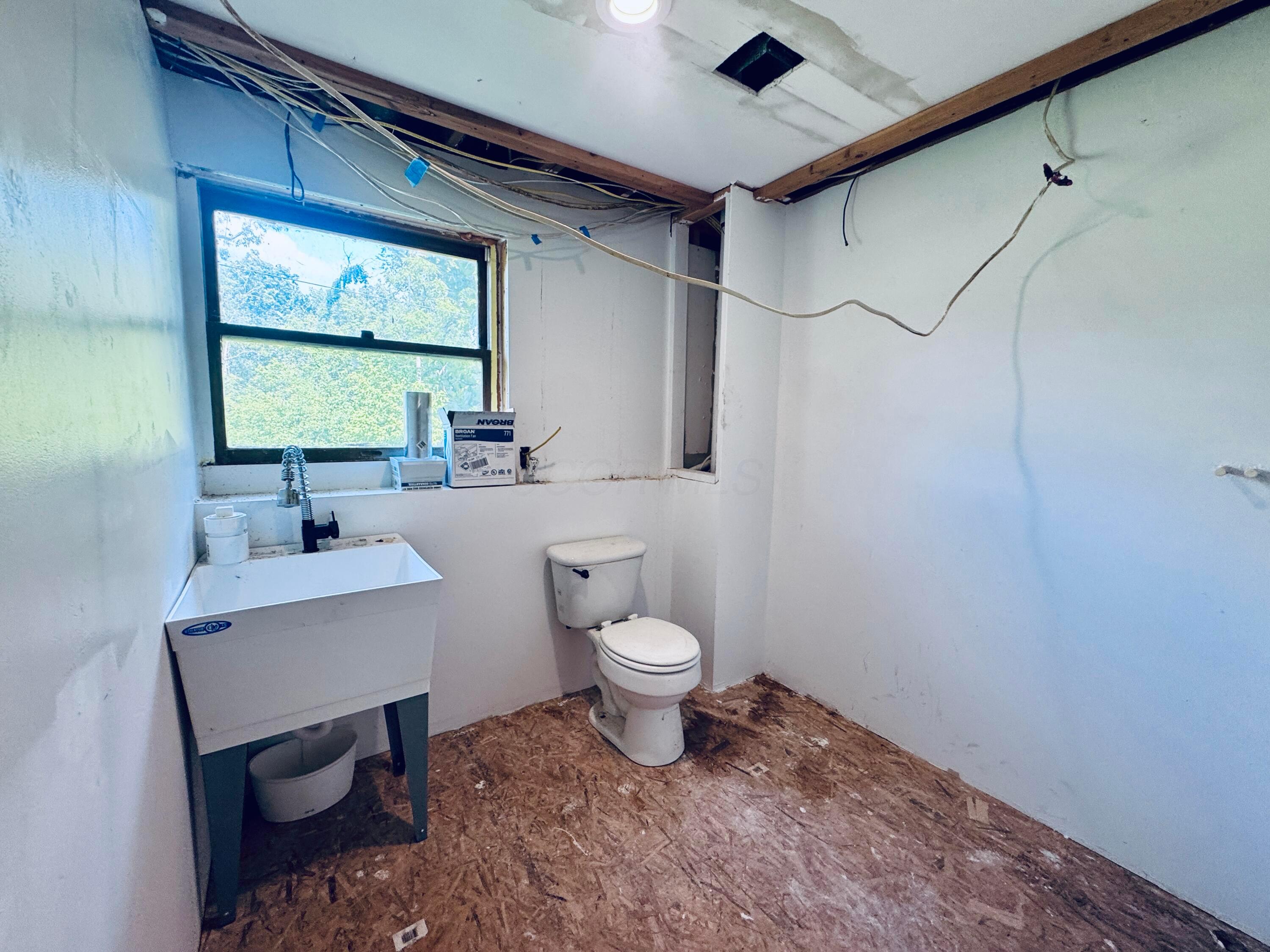 2800 Bender Road Property Photo 20