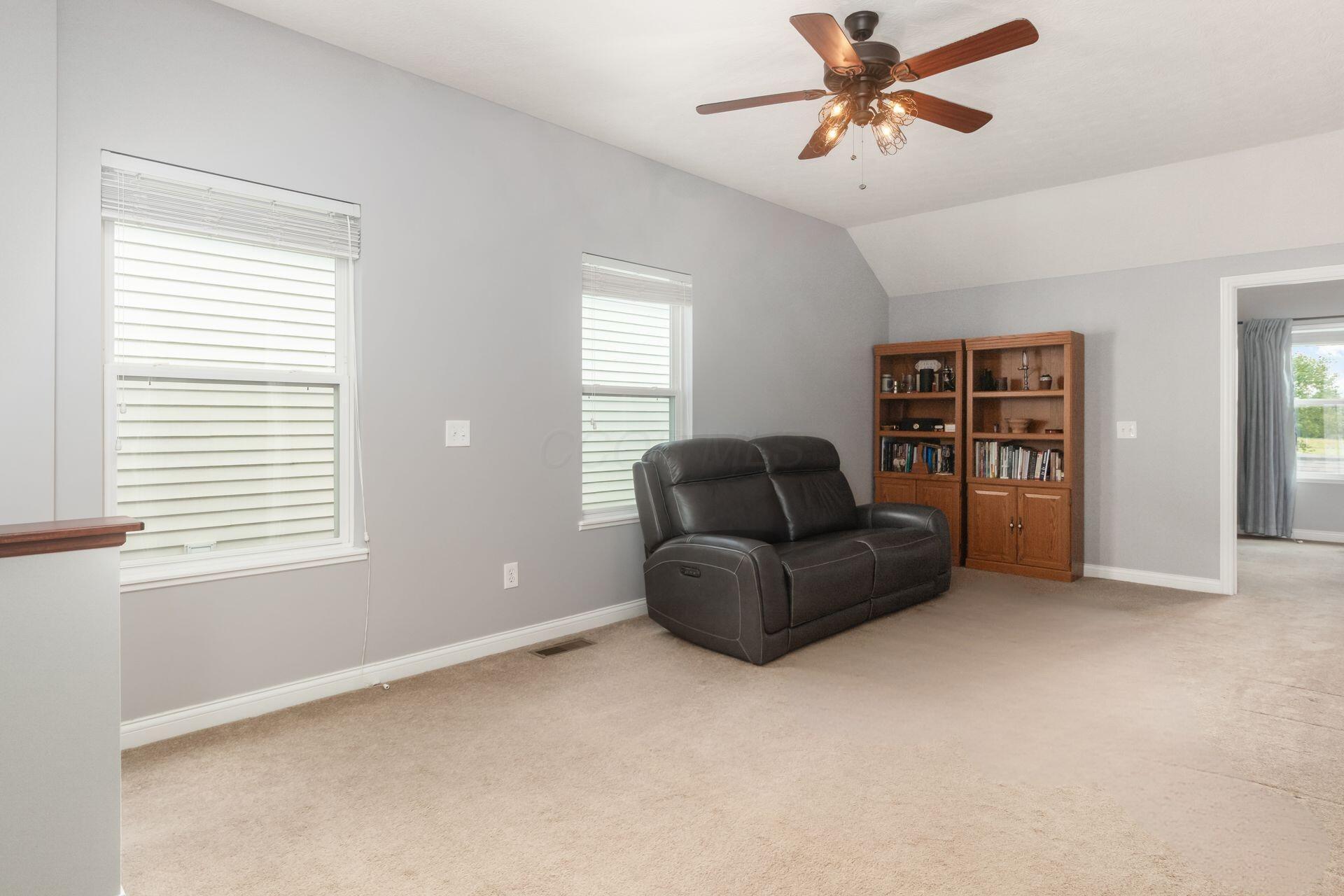 7975 Ashenden Drive Property Photo 25