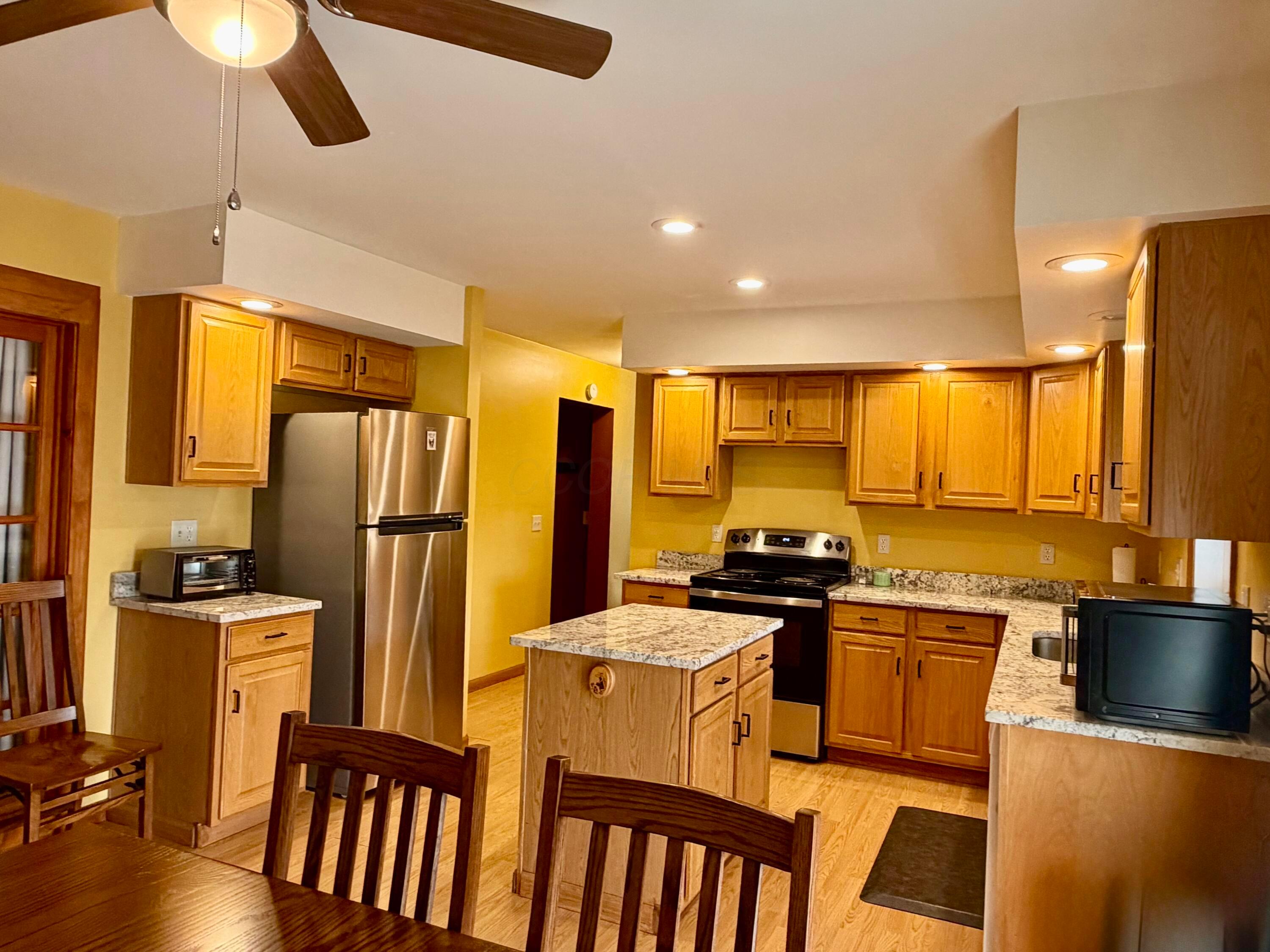 234 Newark Road Property Photo 5