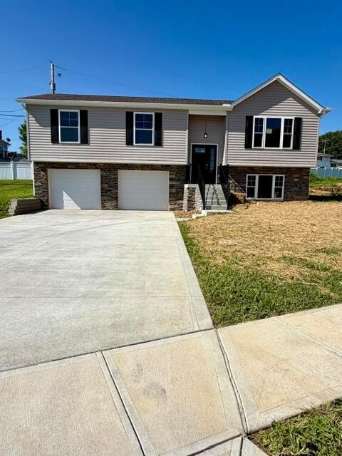 936 Hobart Court Property Photo 1