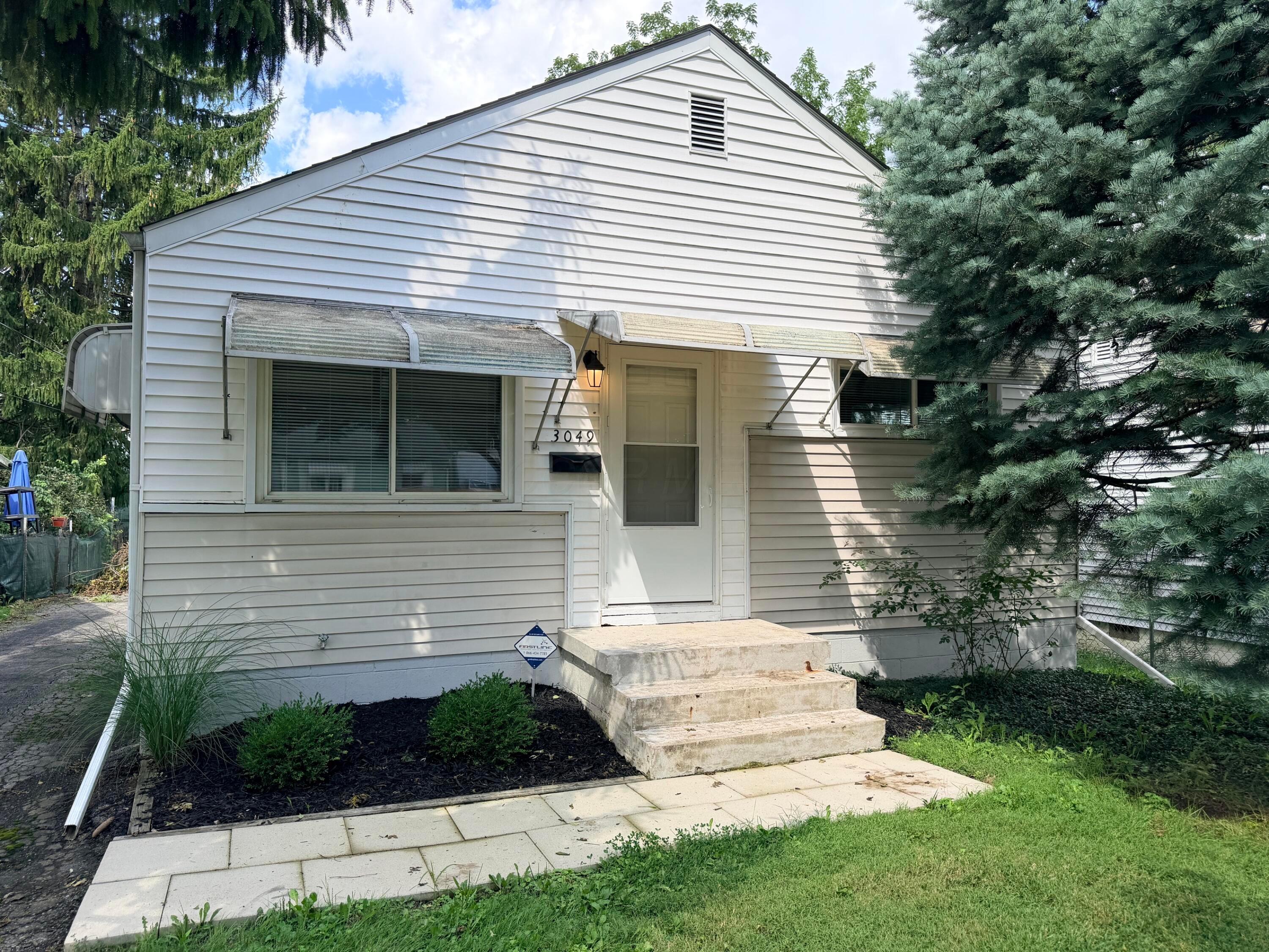3049 Howey Road Property Photo 1