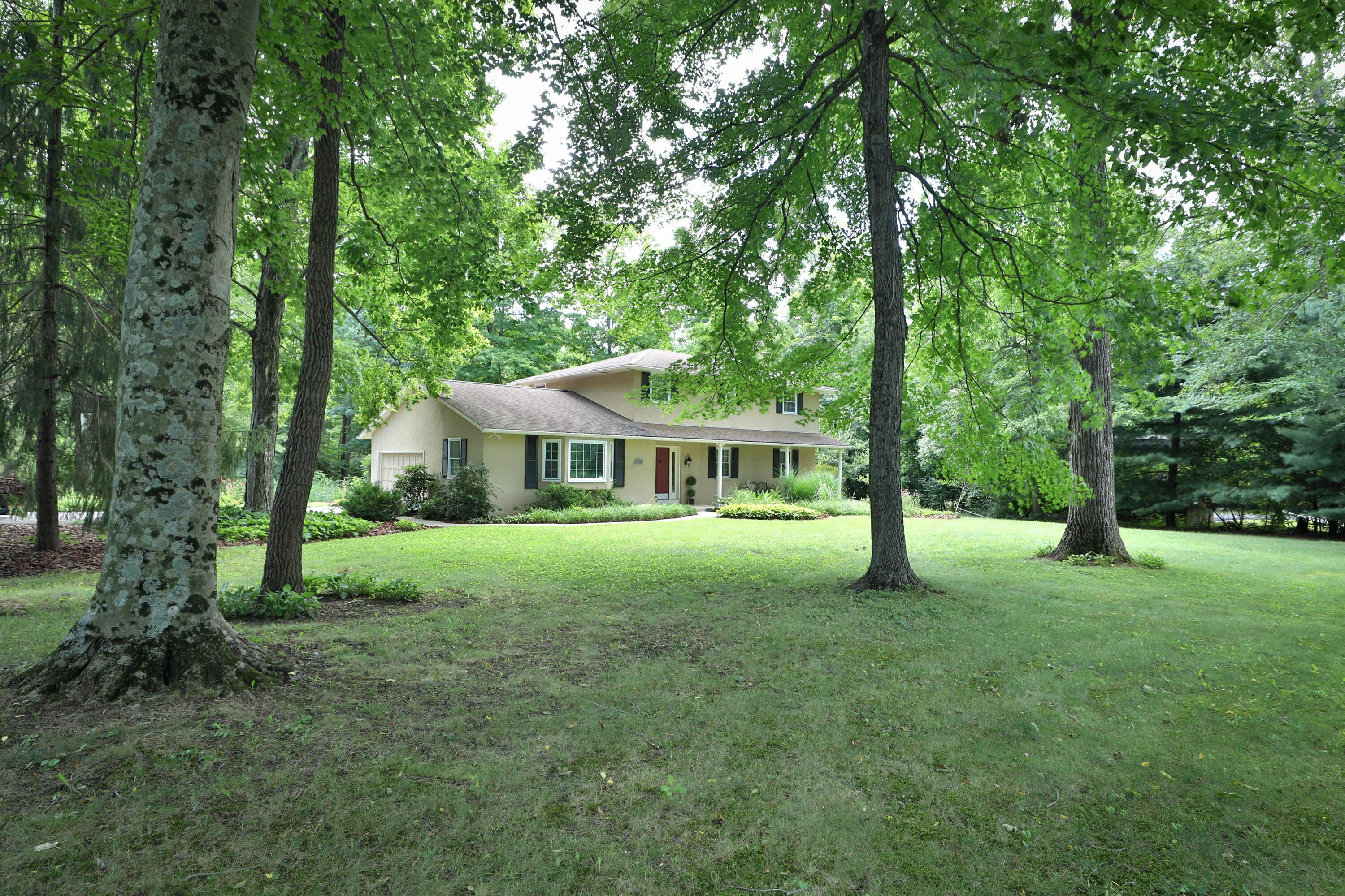 5915 Headley Road Property Photo 1