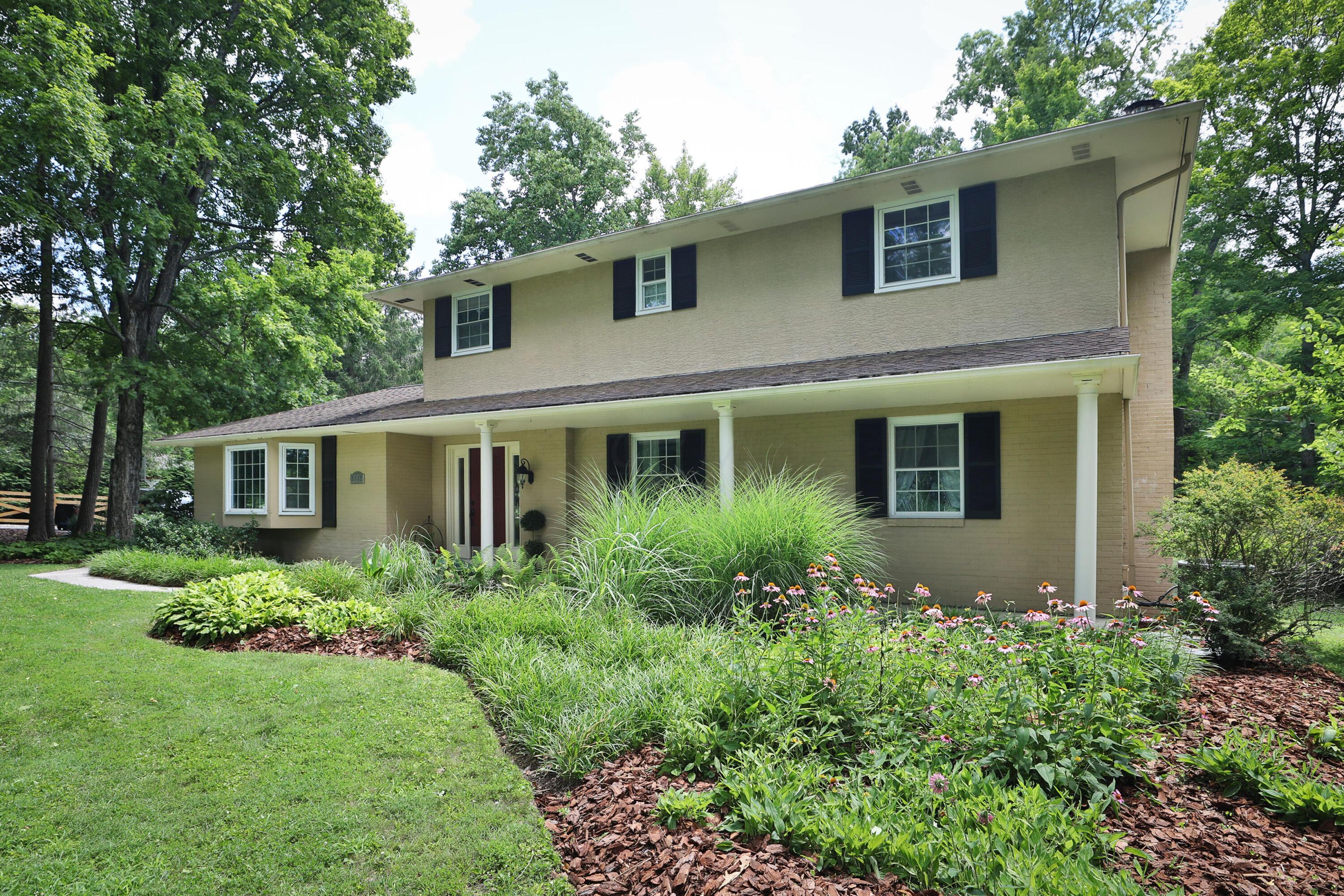 5915 Headley Road Property Photo 3