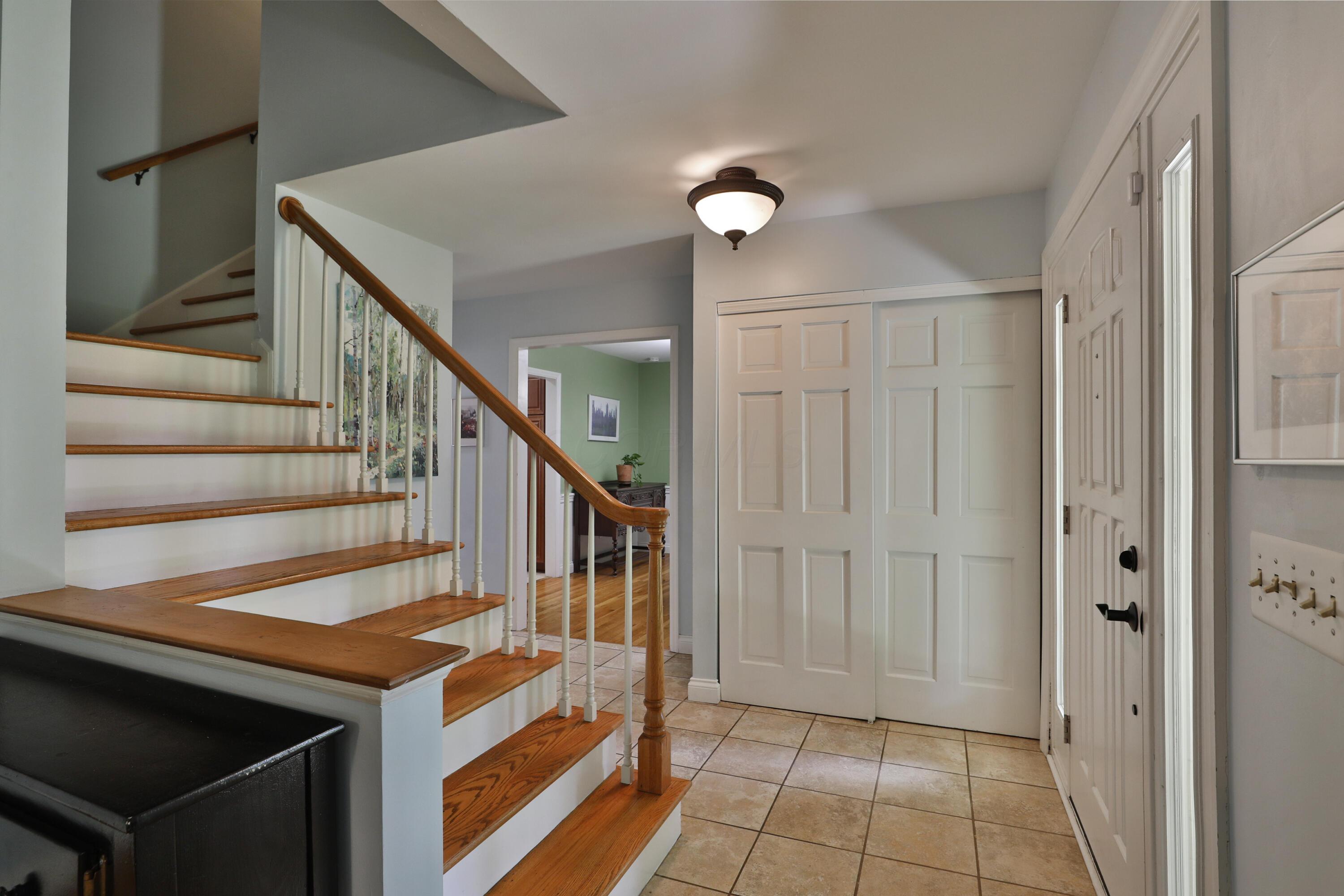 5915 Headley Road Property Photo 7