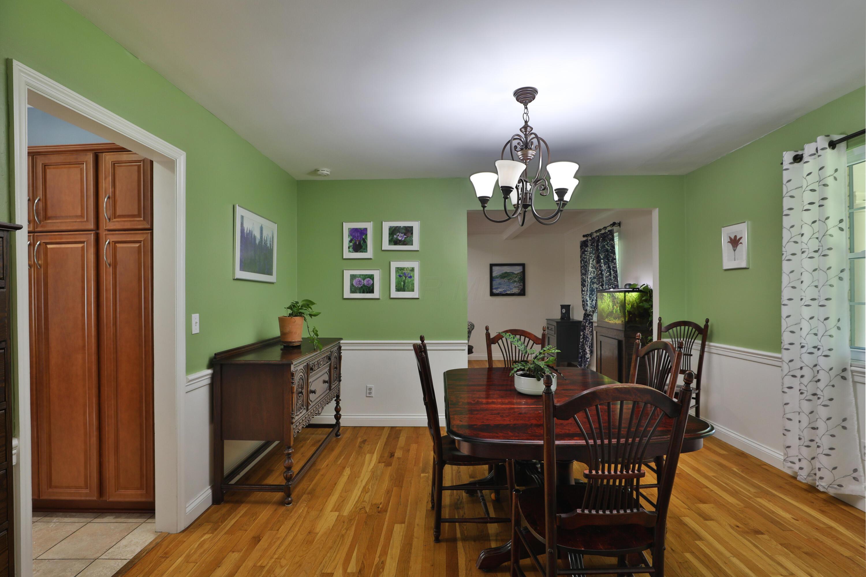 5915 Headley Road Property Photo 8