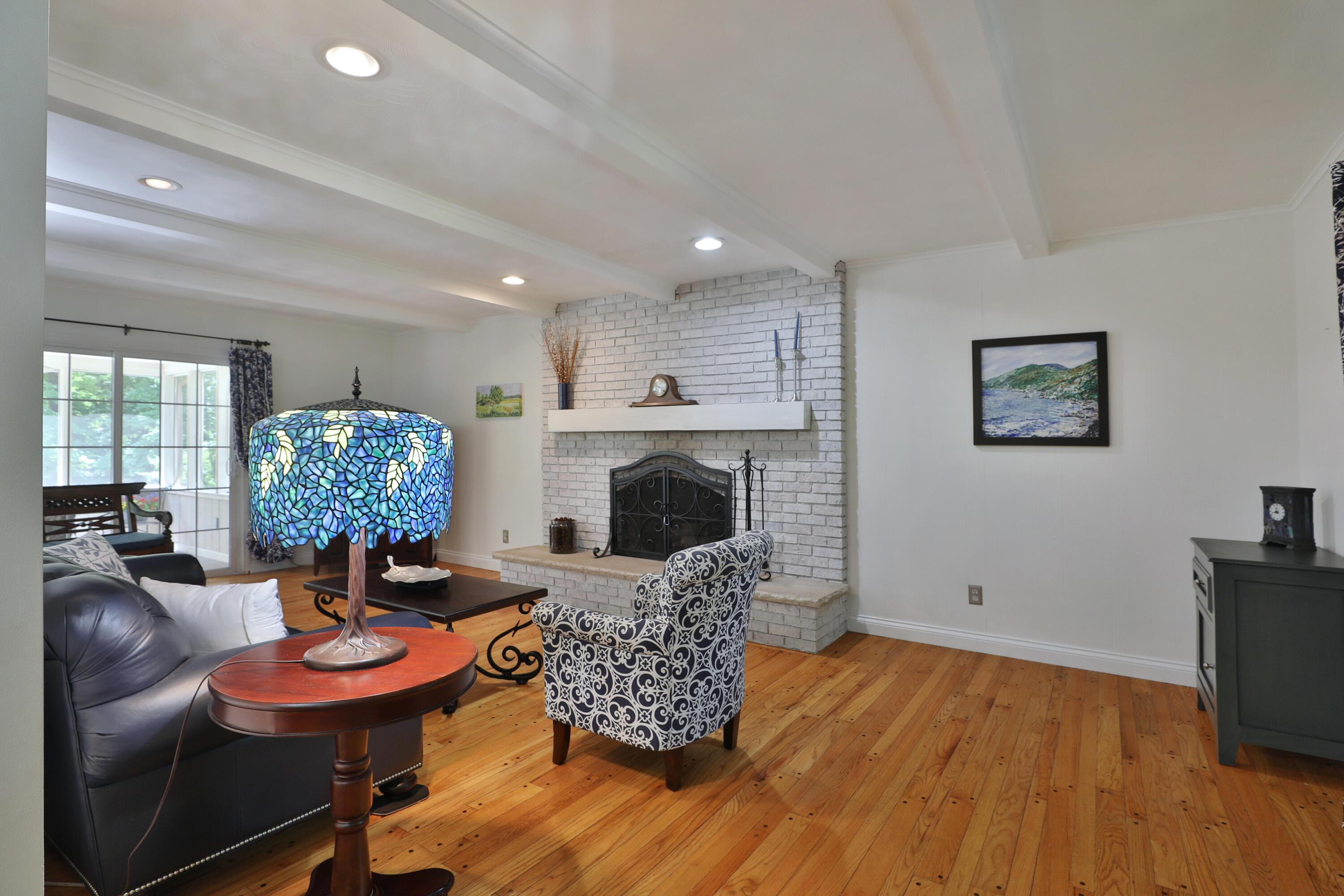 5915 Headley Road Property Photo 11