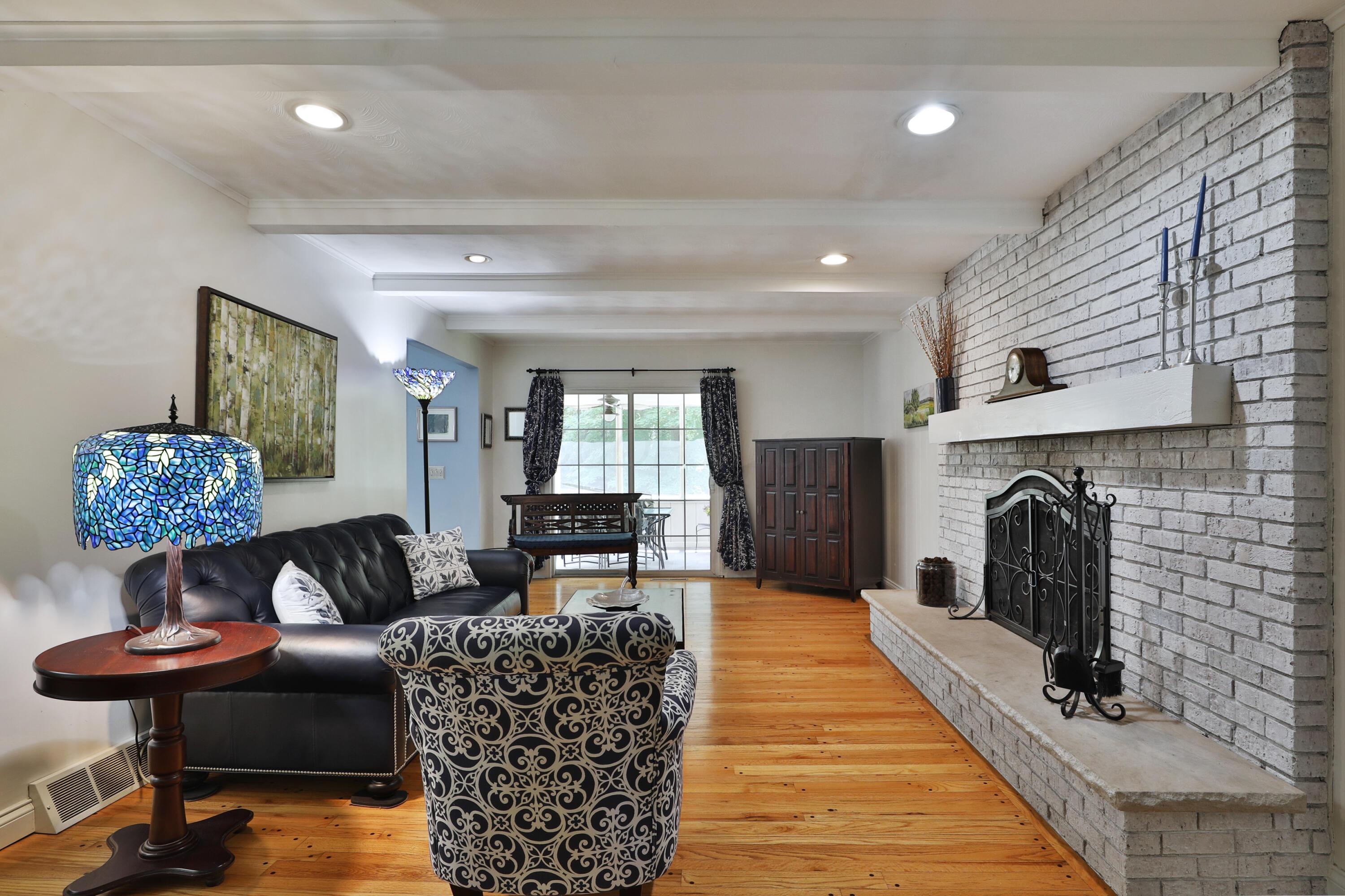 5915 Headley Road Property Photo 12