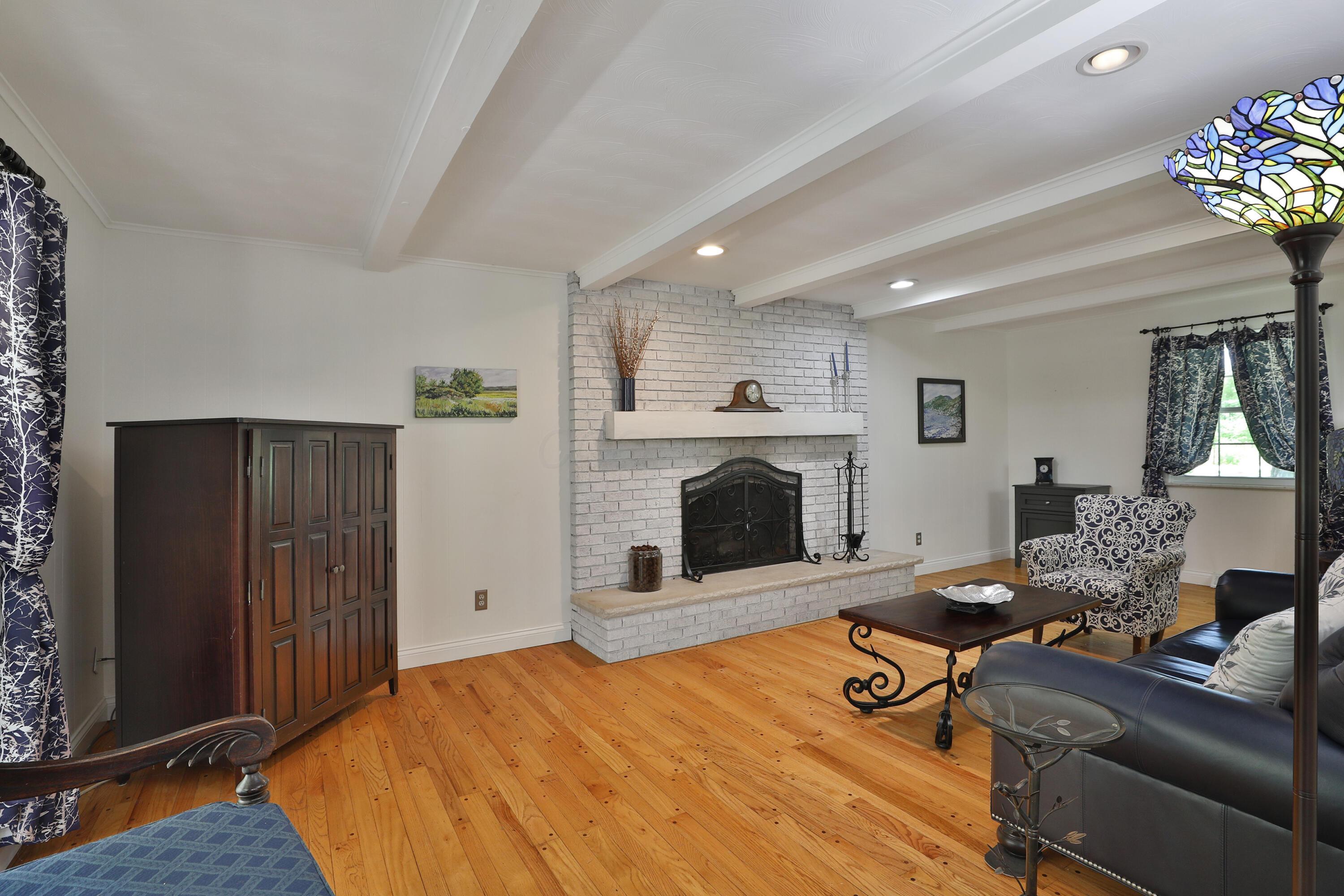 5915 Headley Road Property Photo 13
