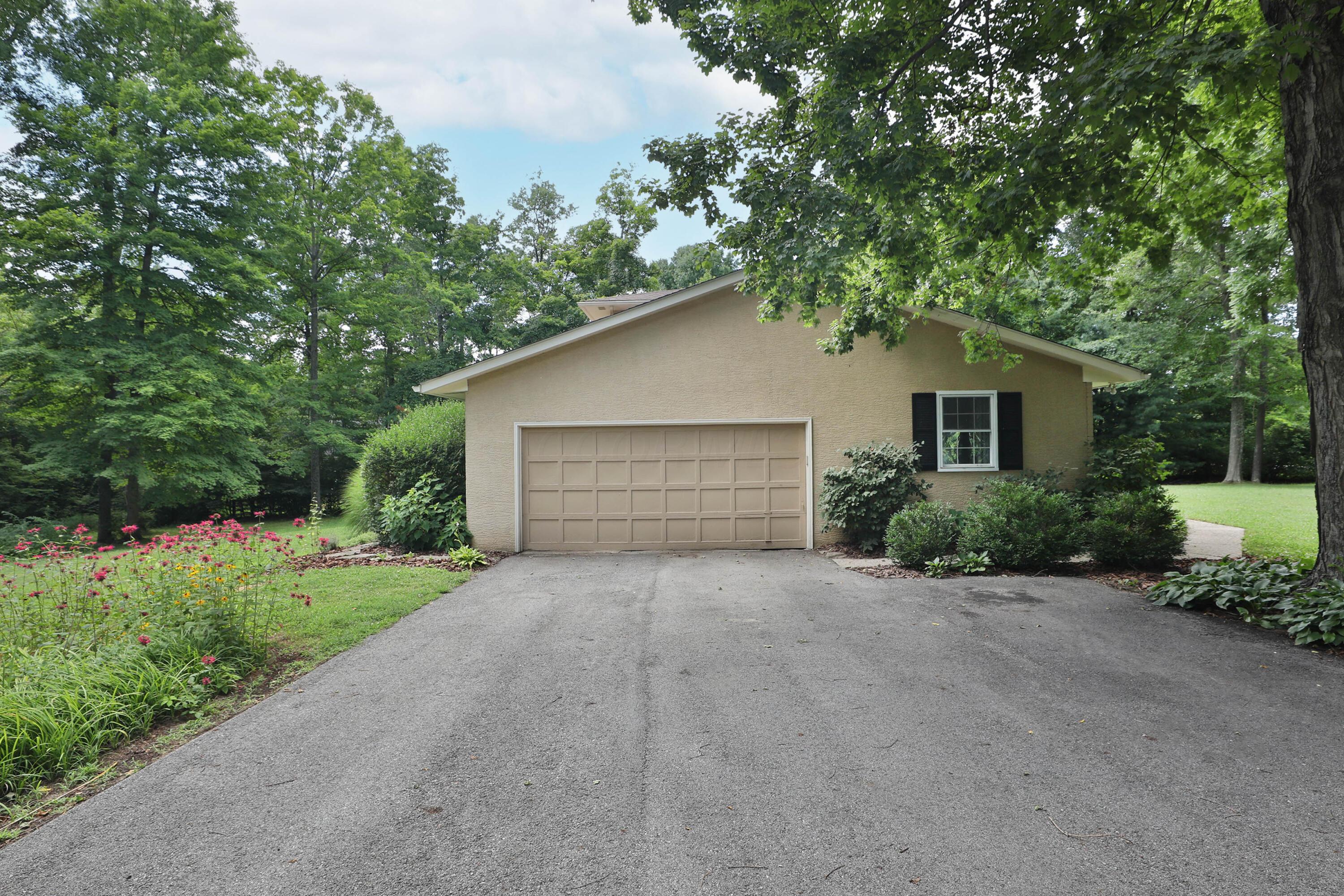 5915 Headley Road Property Photo 46
