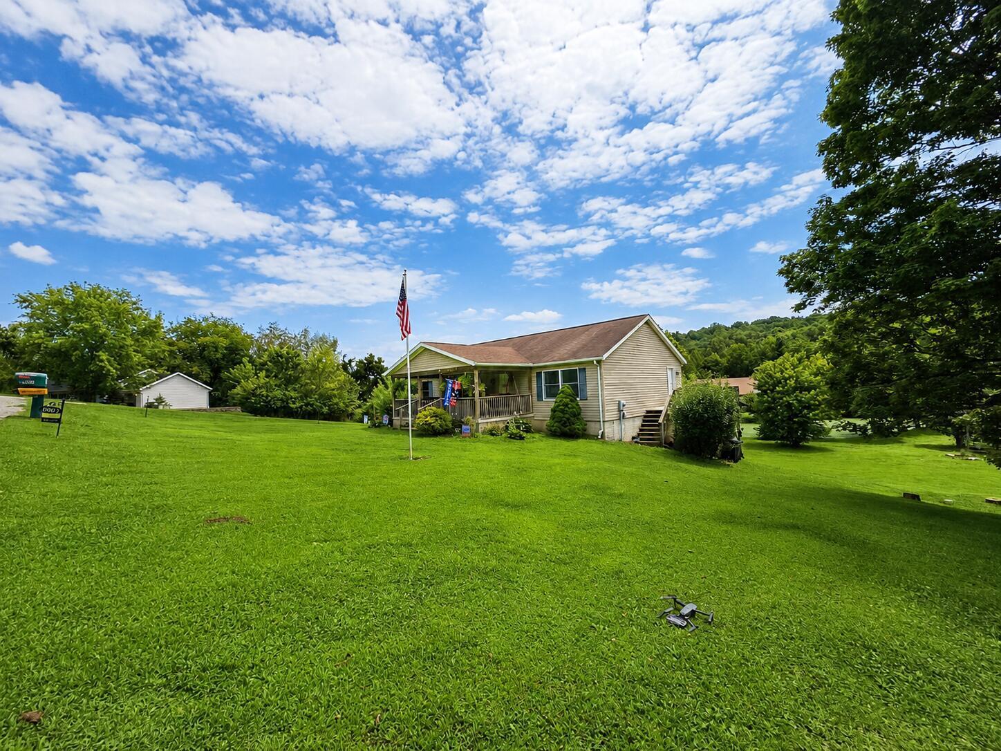8005 Stone Castle Road Property Photo 5