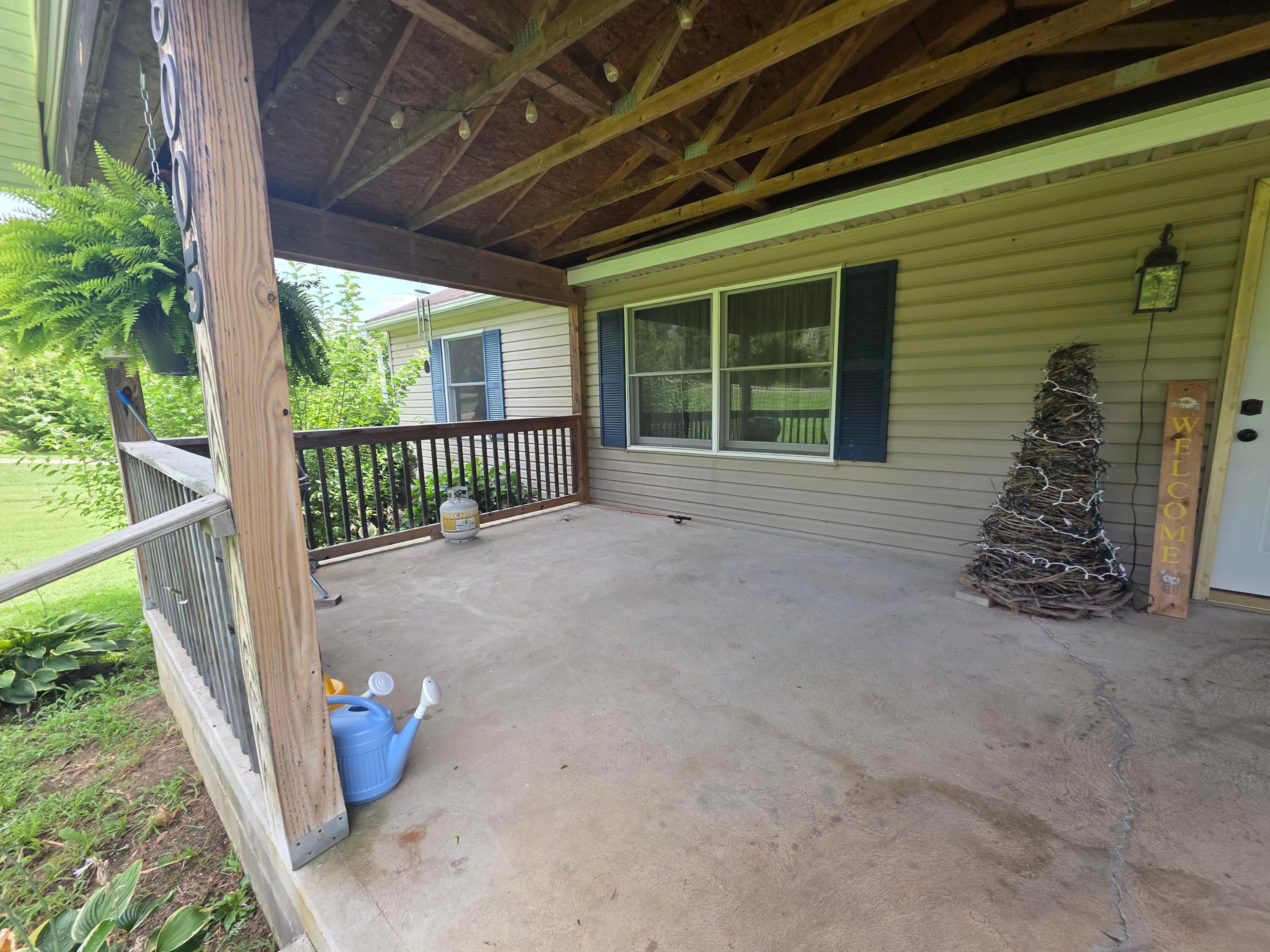 8005 Stone Castle Road Property Photo 10
