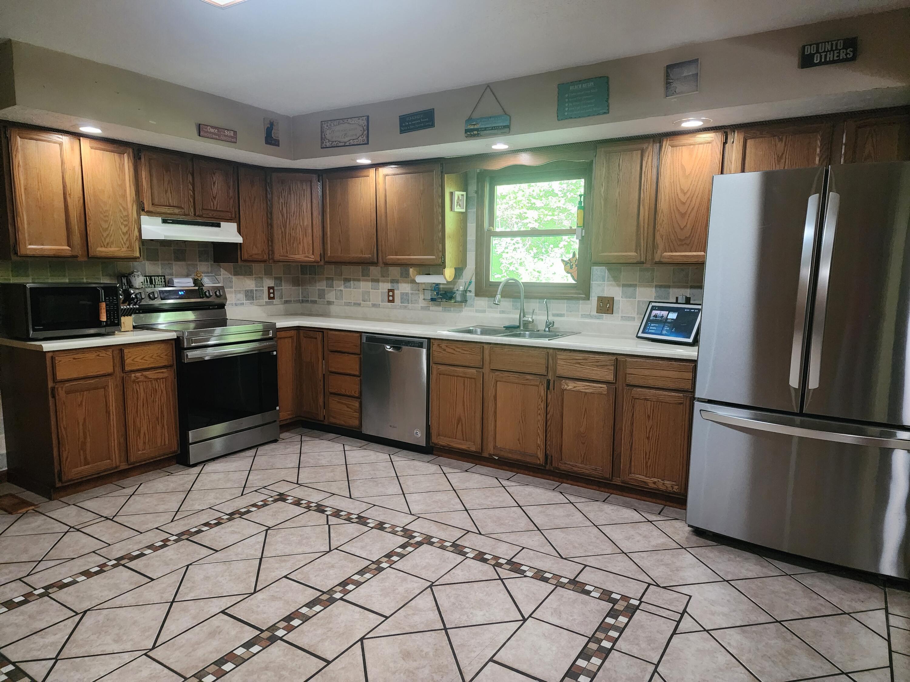 2476 Watseka Drive Property Photo 12