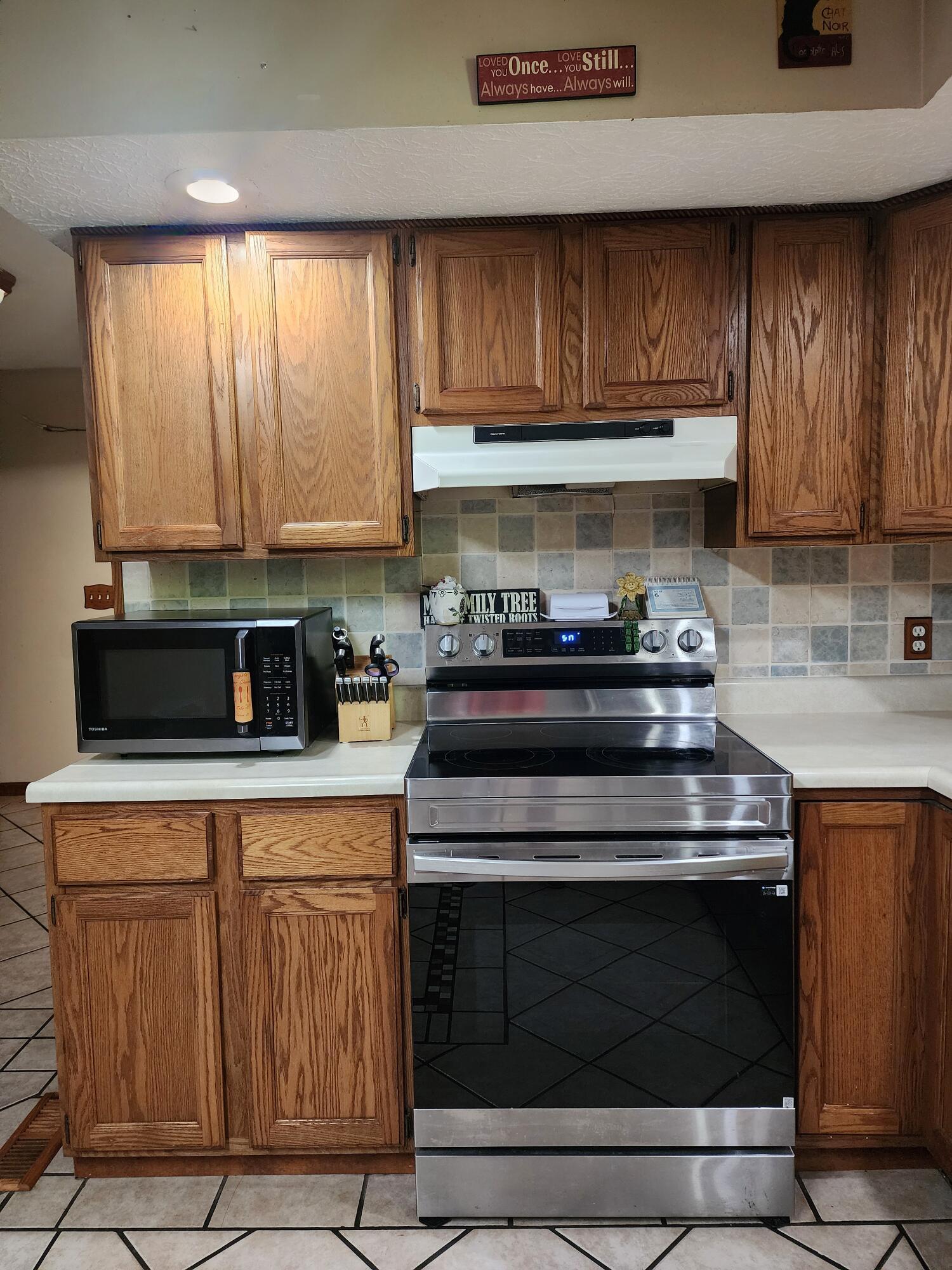 2476 Watseka Drive Property Photo 16