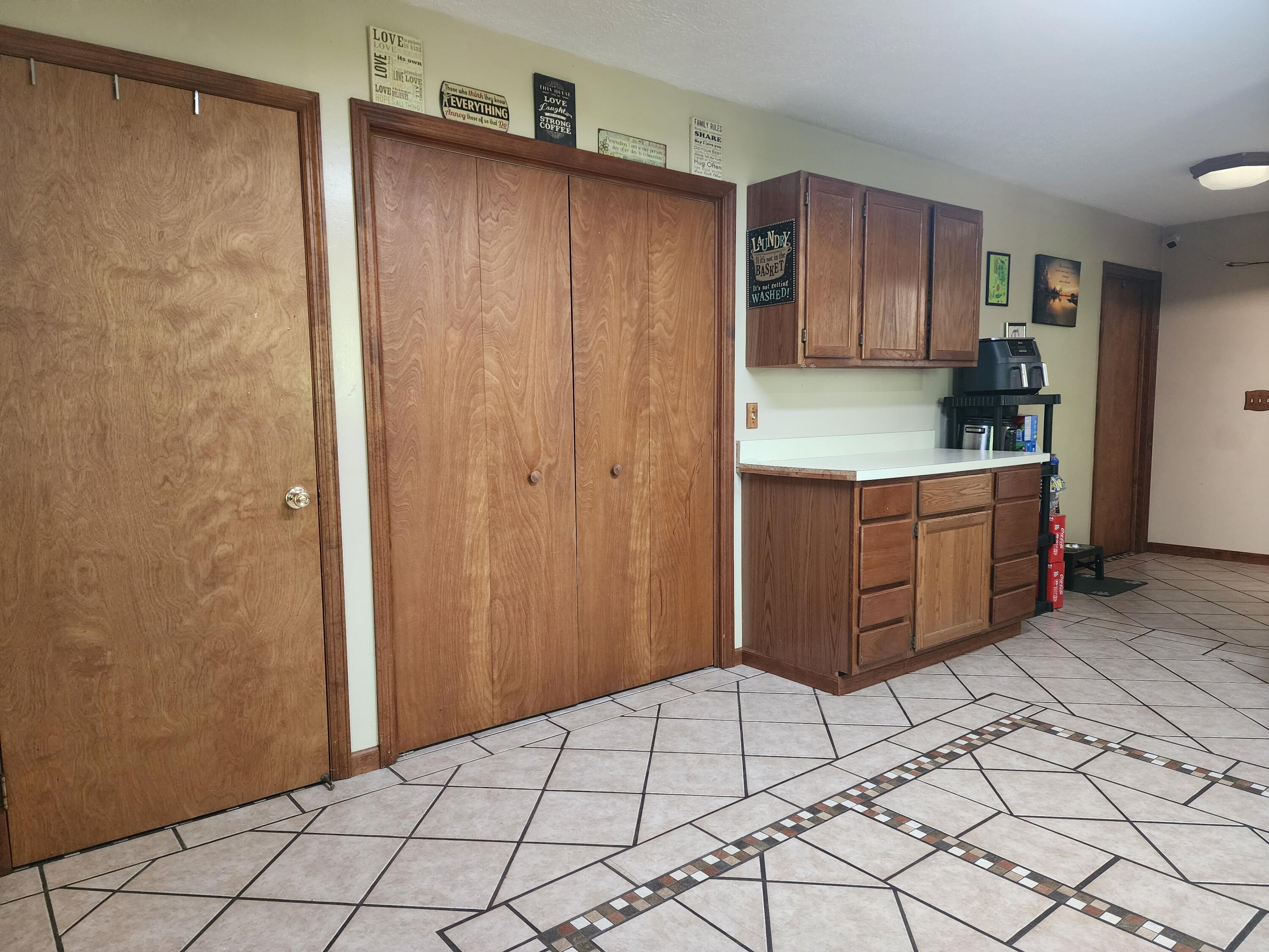 2476 Watseka Drive Property Photo 18