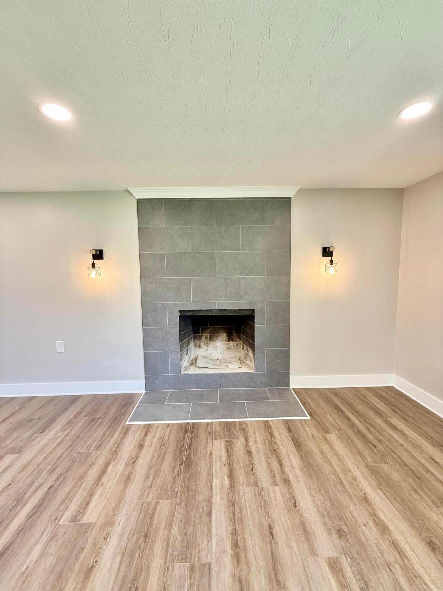 12761 Old Mansfield Road Property Photo 33