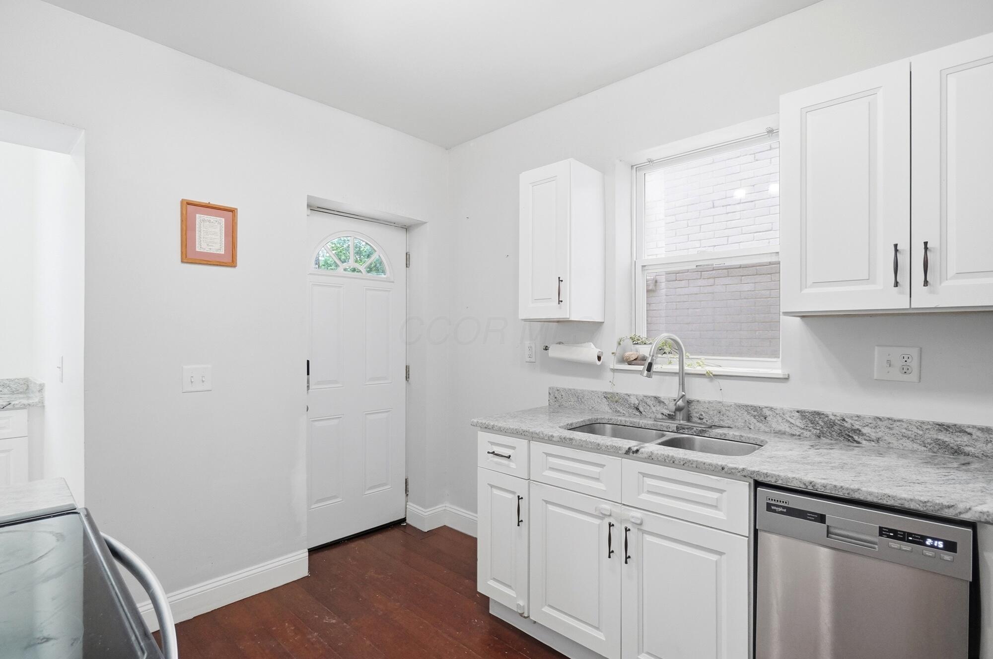 957 Studer Avenue Property Photo 8