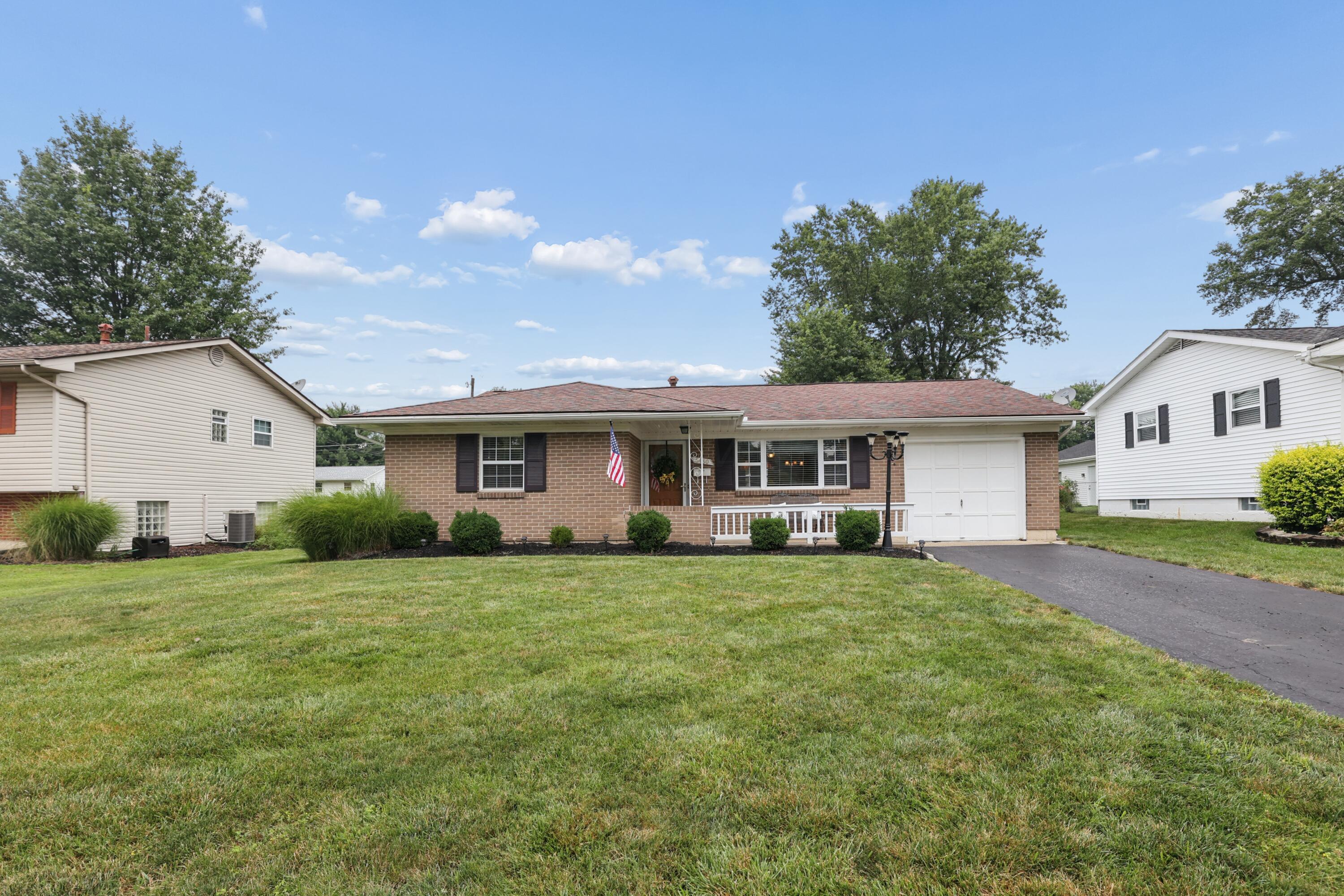 6480 Carriage Lane Property Photo 1
