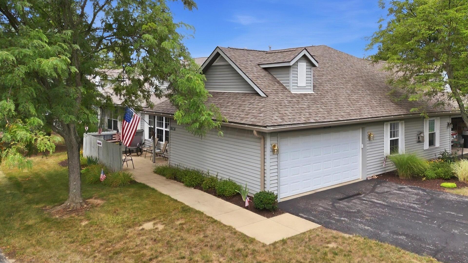1238 Hunters Walk