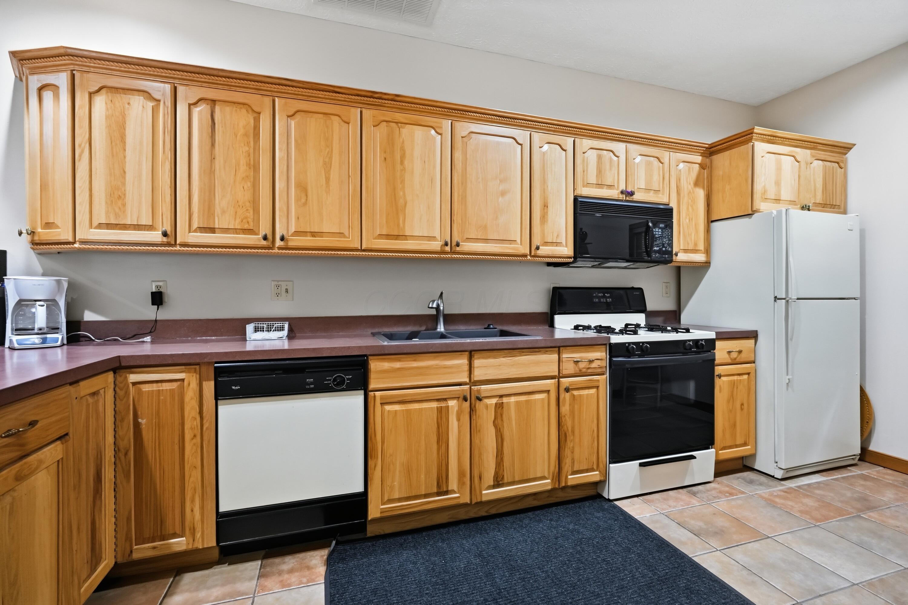 1238 Hunters Walk Property Photo 24