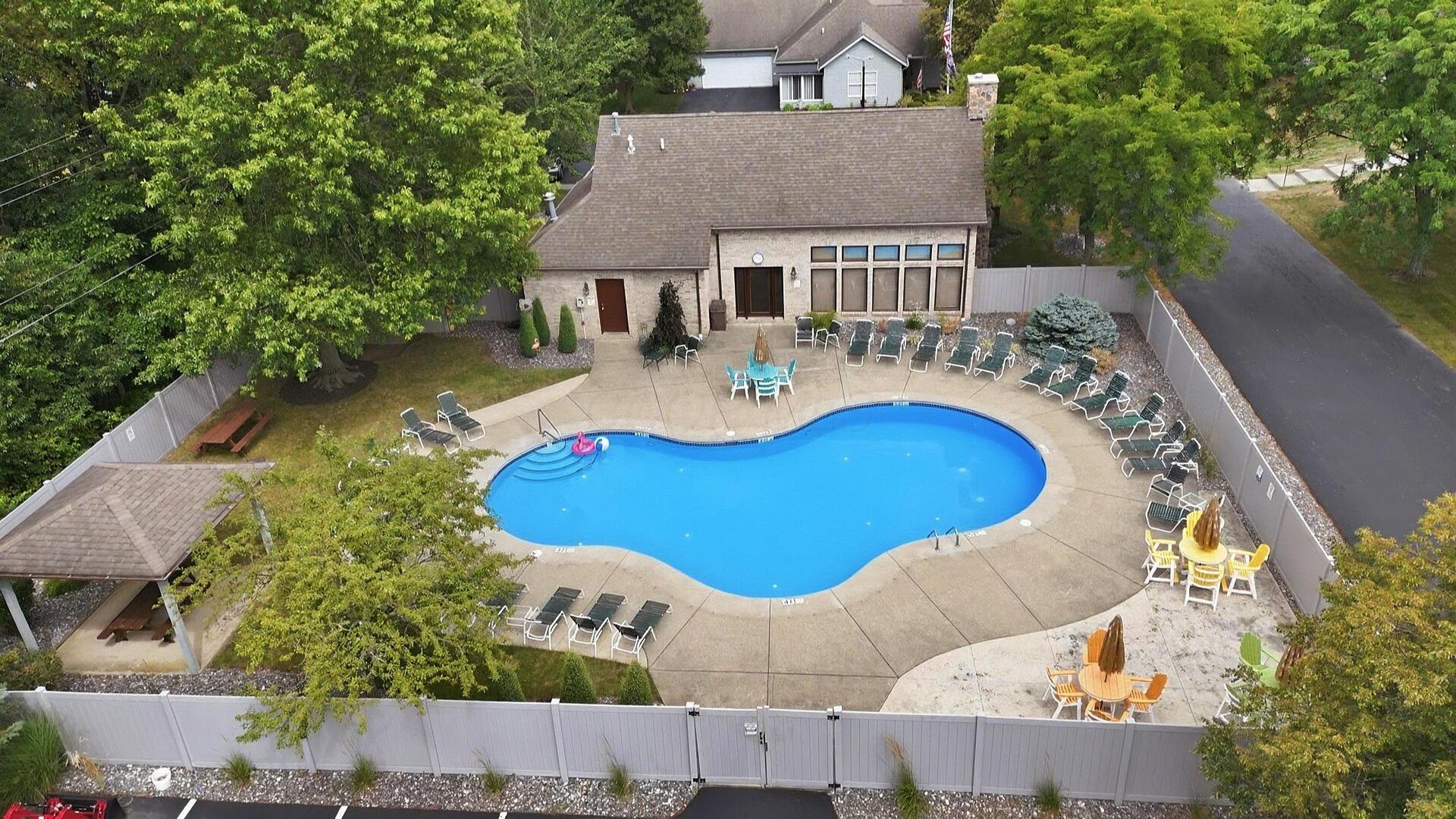 1238 Hunters Walk Property Photo 28