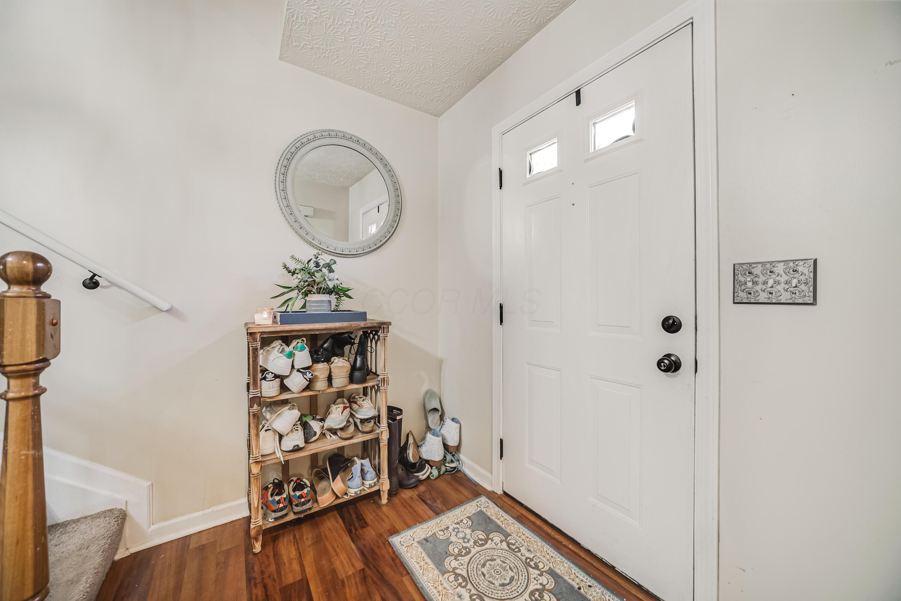 970 Sara Court Property Photo 4