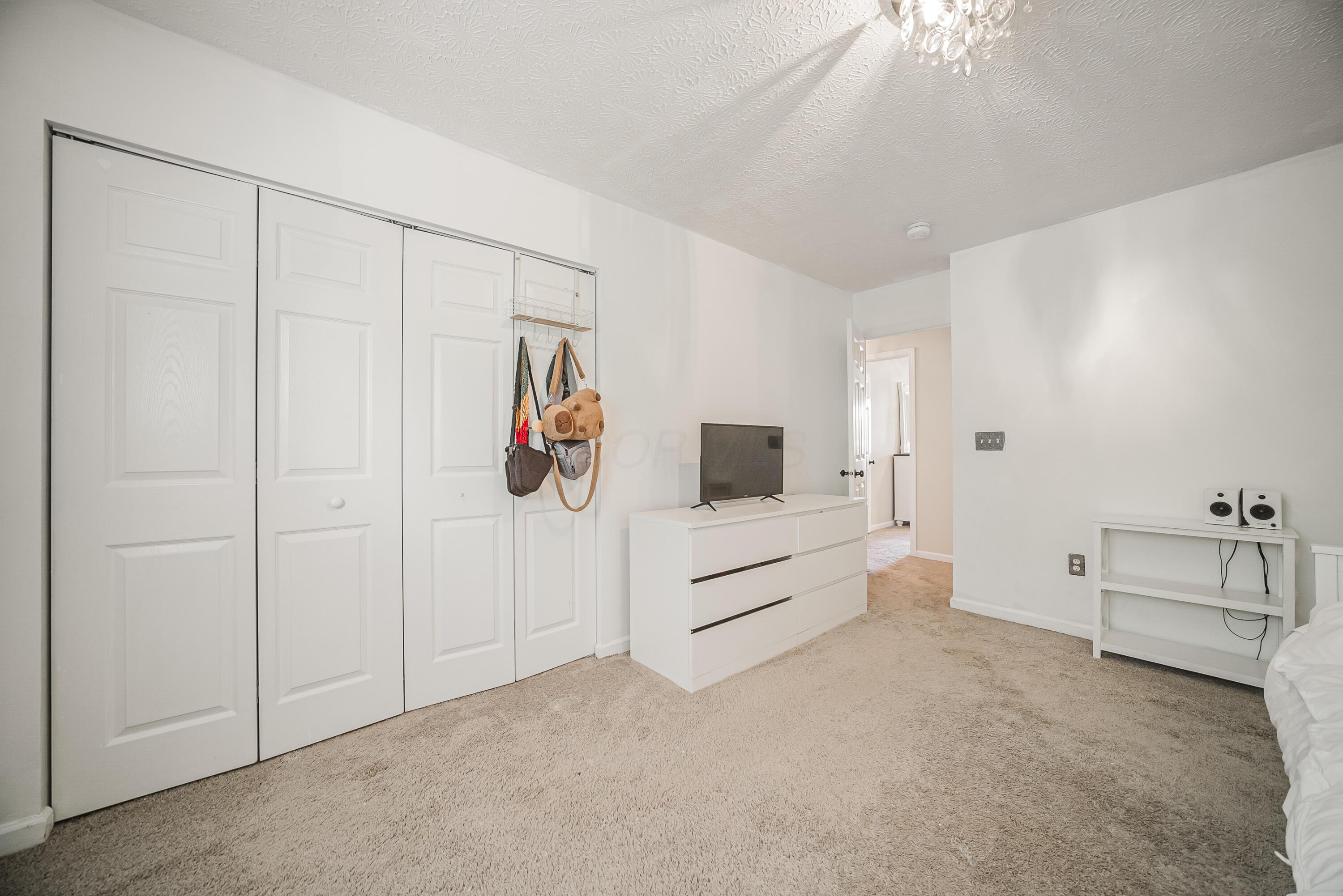 970 Sara Court Property Photo 29