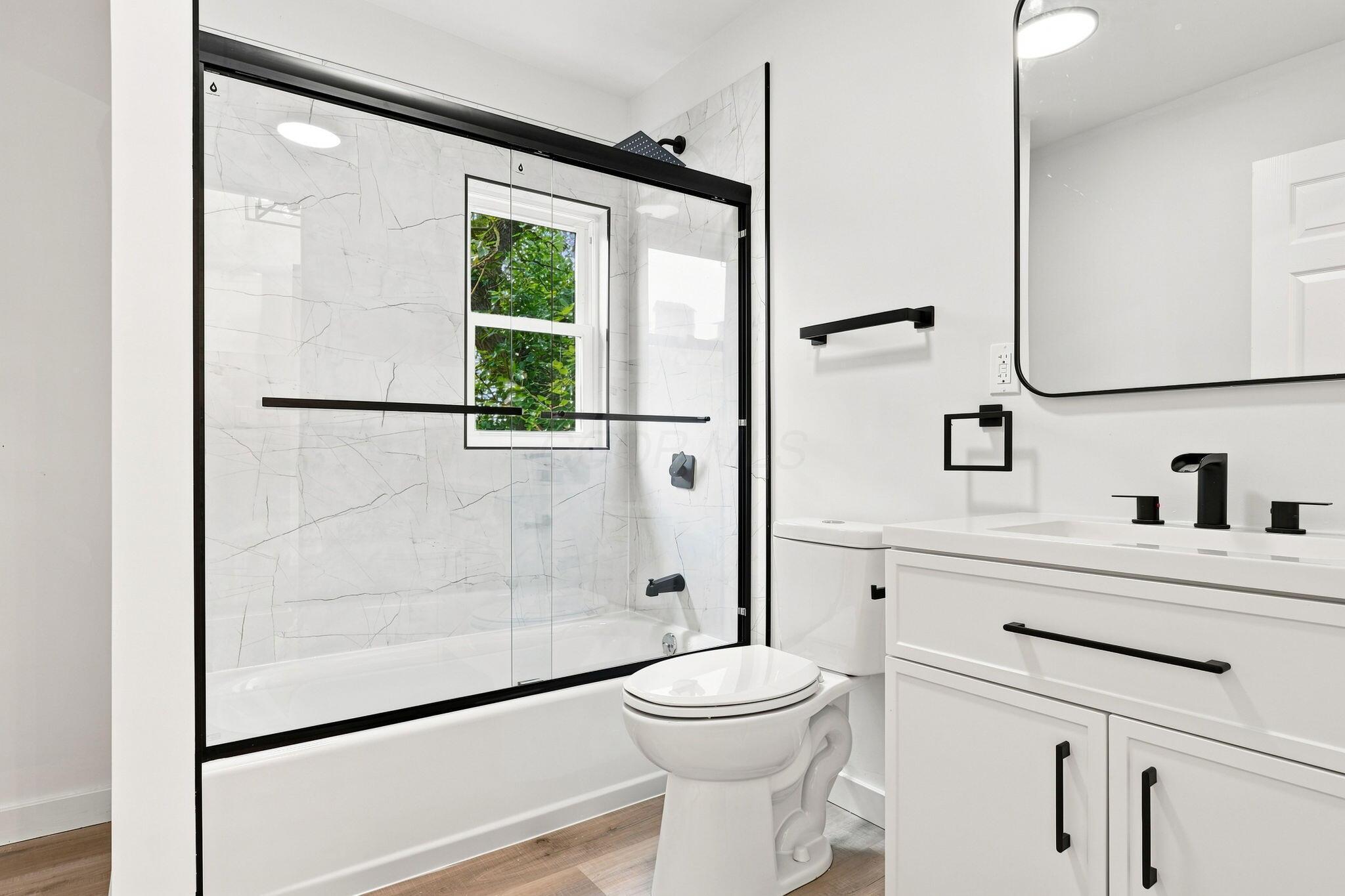 121 New Street Property Photo 13