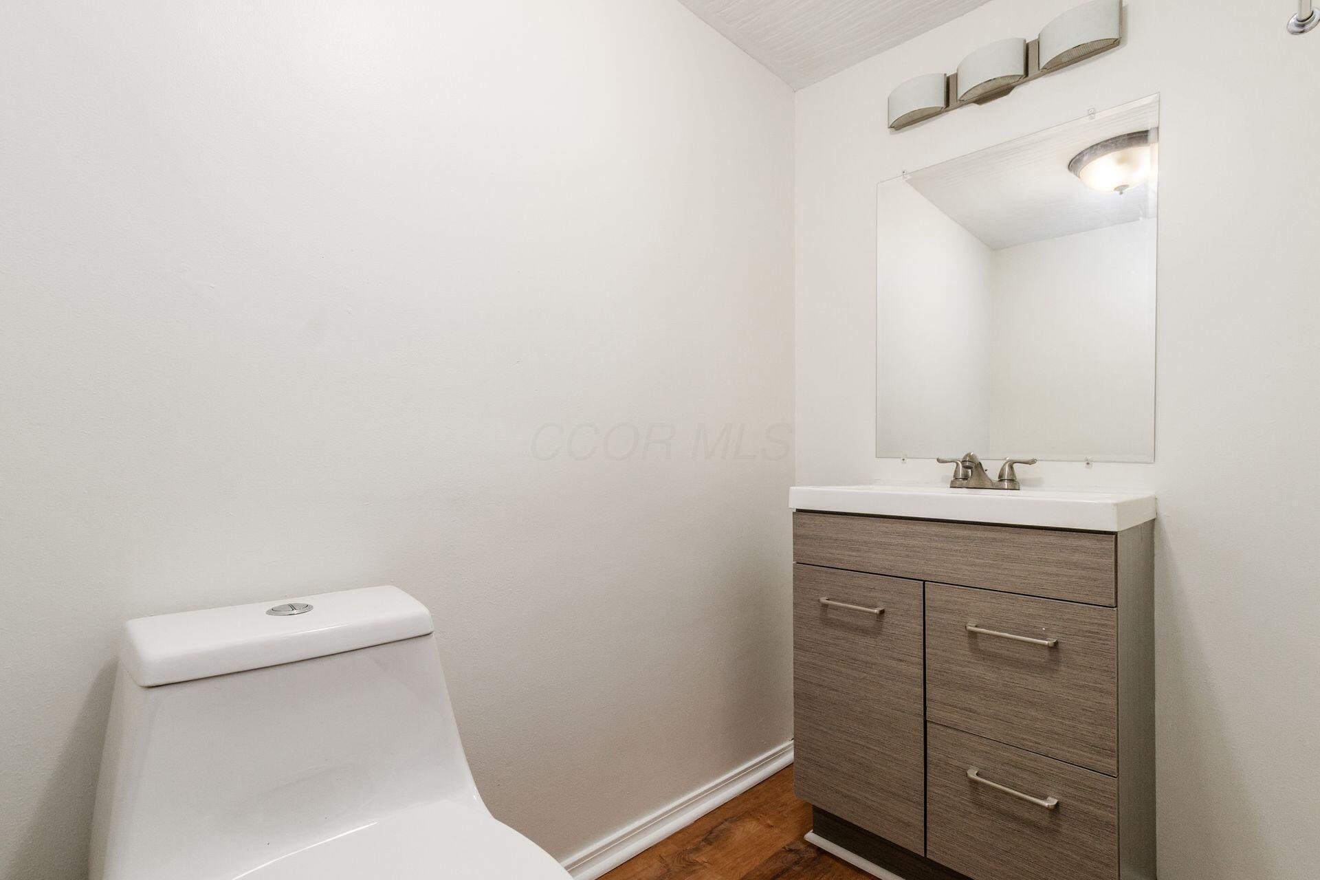 3931 Inverness Circle Property Photo 27