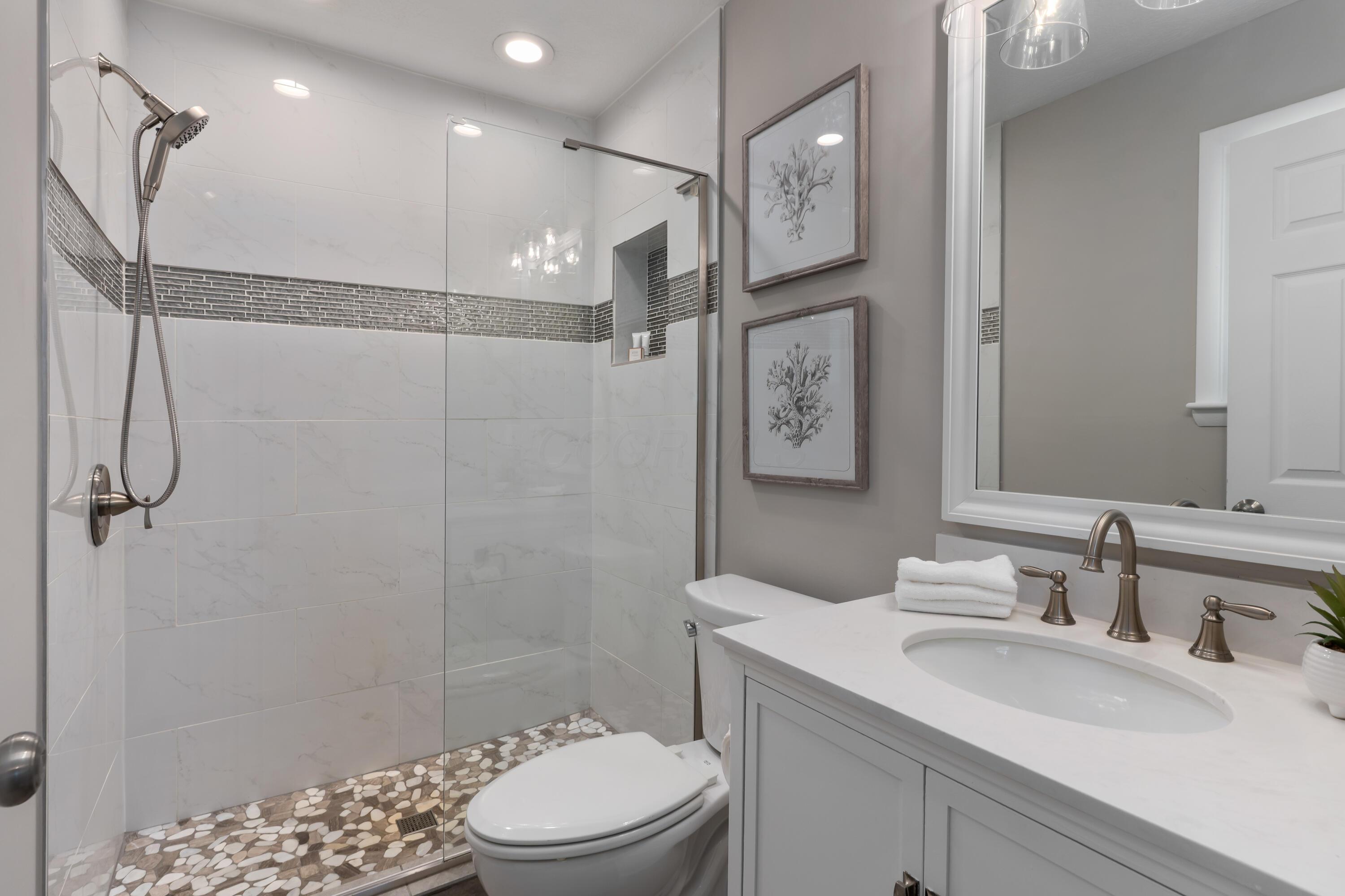 6110 Holiday Lane Property Photo 29