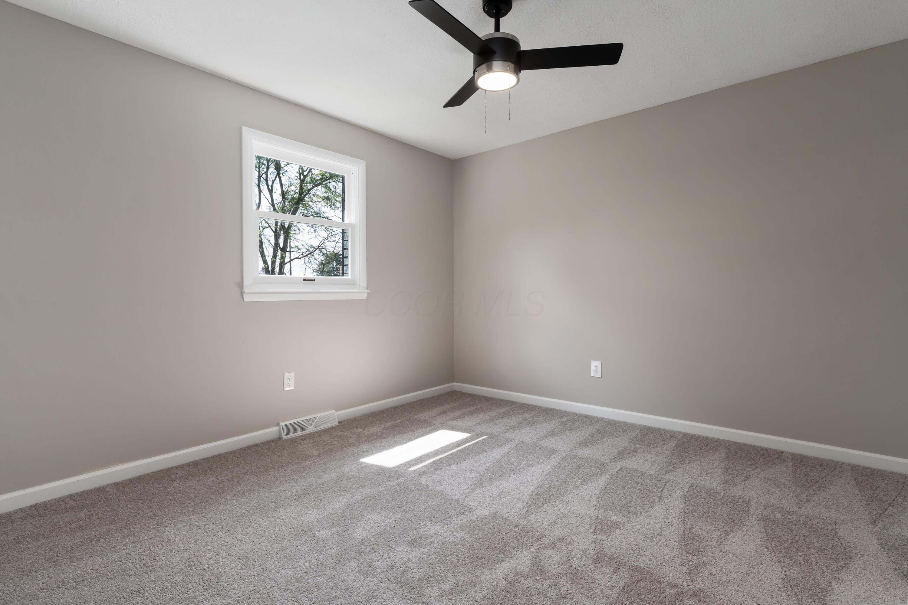 6110 Holiday Lane Property Photo 30