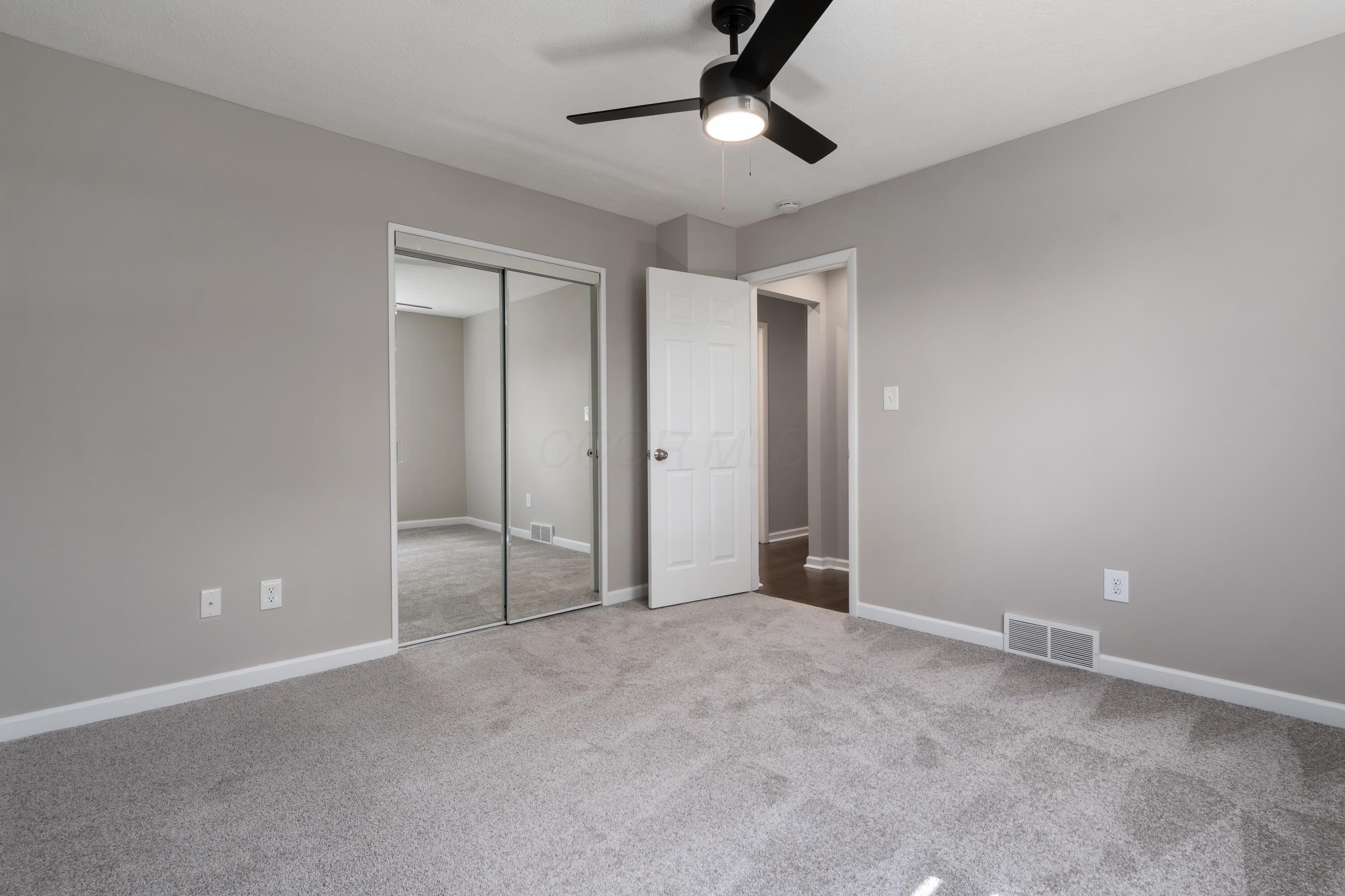 6110 Holiday Lane Property Photo 31