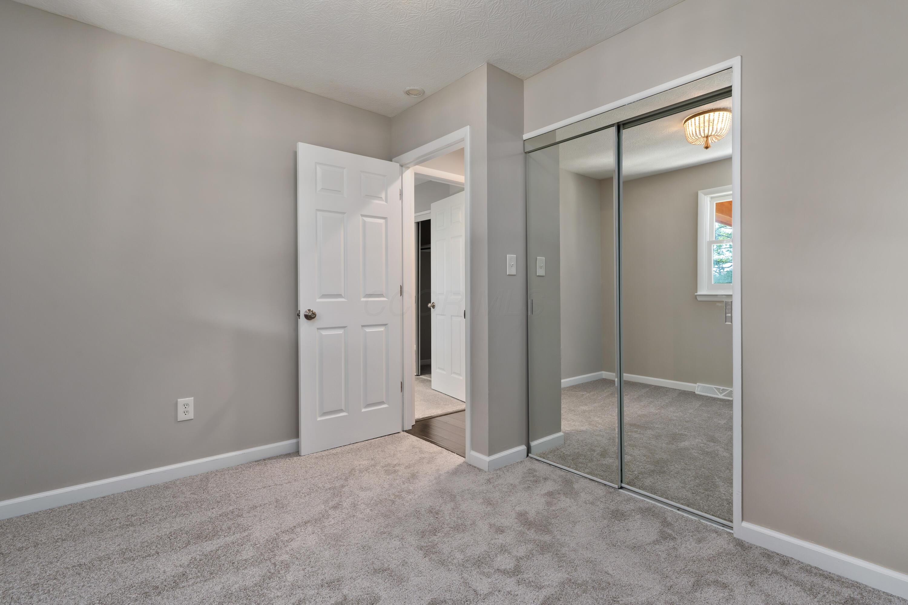 6110 Holiday Lane Property Photo 33
