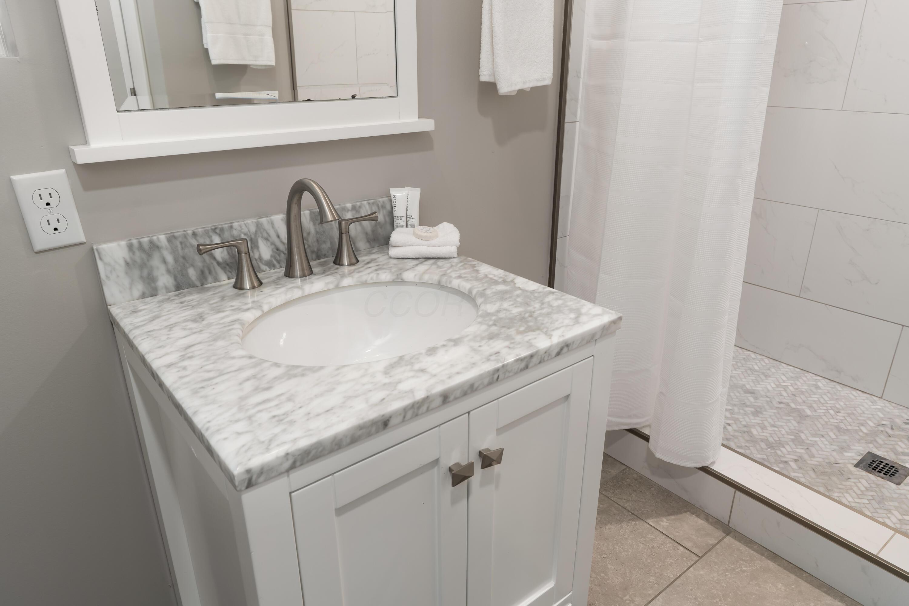 6110 Holiday Lane Property Photo 47