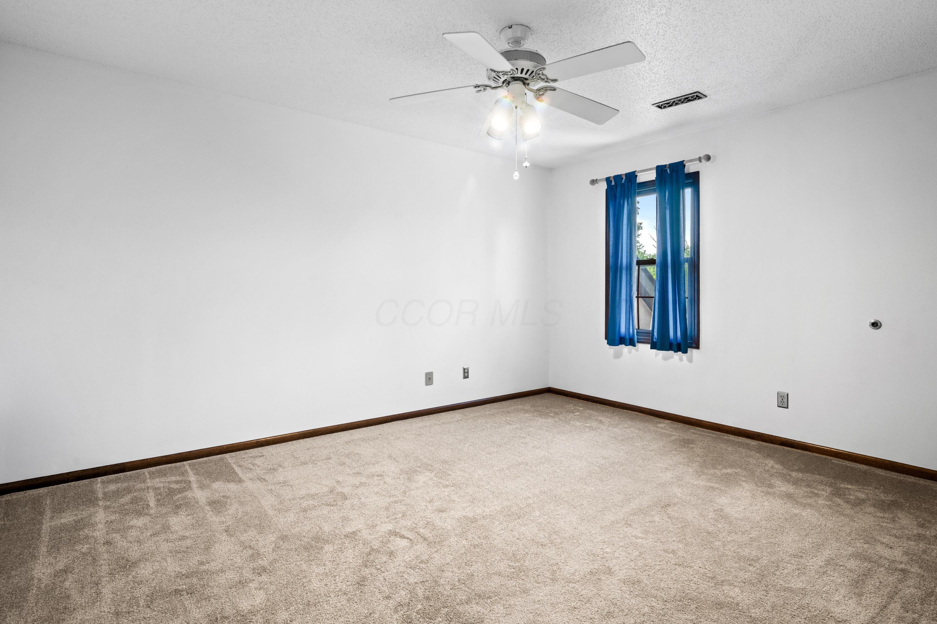 5219 Willow Grove Place S, 18 Property Photo 11